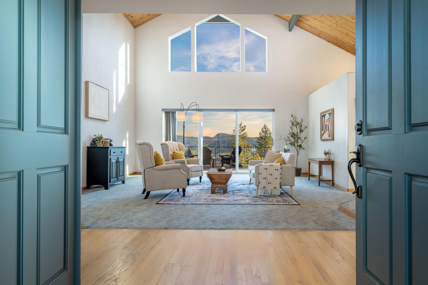 Penn Valley, California, 95946, United States, 3 Bedrooms Bedrooms, ,3 BathroomsBathrooms,Residential,For Sale,1989593