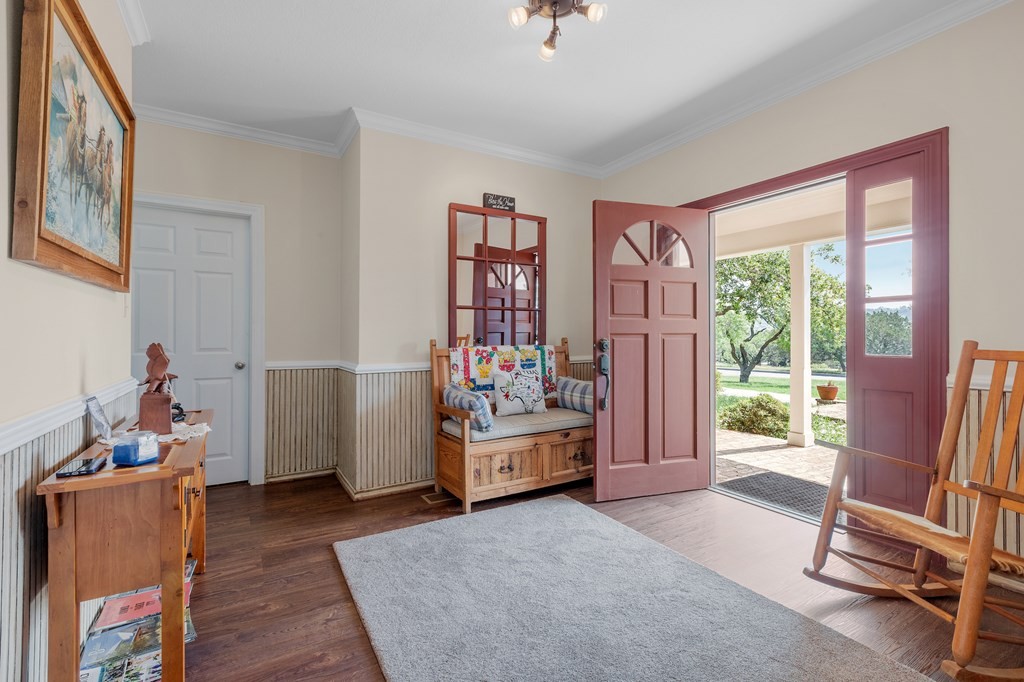 405 405 Frederick Rd, Fredericksburg, Texas, 78624, United States, 5 Bedrooms Bedrooms, ,5 BathroomsBathrooms,Residential,For Sale,405 405 Frederick Rd,1413377