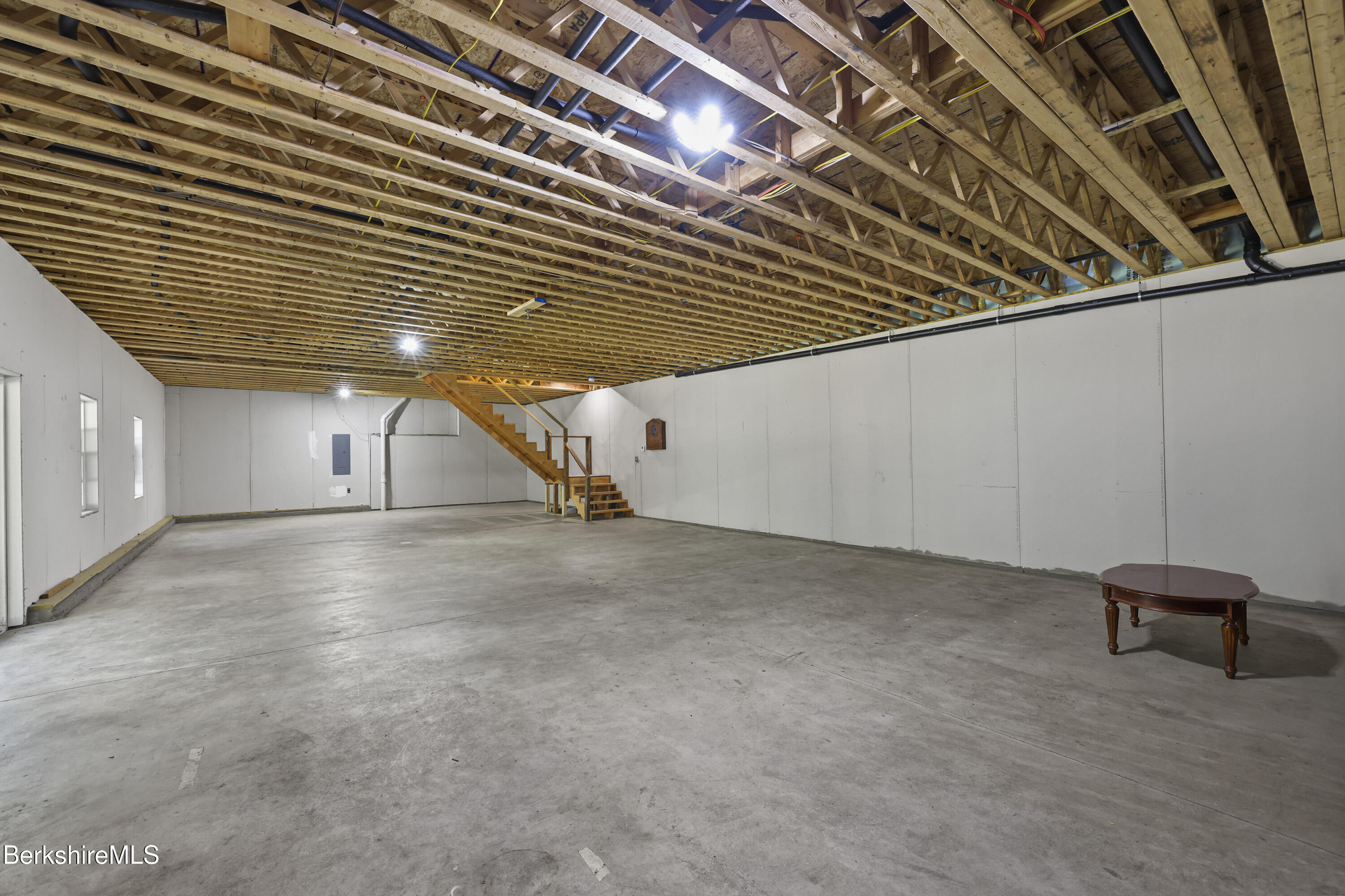 Otis, Massachusetts, 01253, United States, 3 Bedrooms Bedrooms, ,2 BathroomsBathrooms,Residential,For Sale,1980266