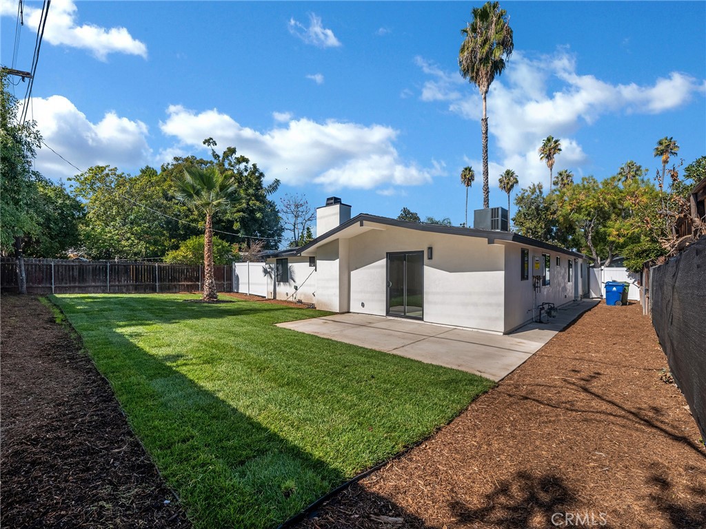 Winnetka, California, 91306, United States, 5 Bedrooms Bedrooms, ,3 BathroomsBathrooms,Residential,For Sale,1987319