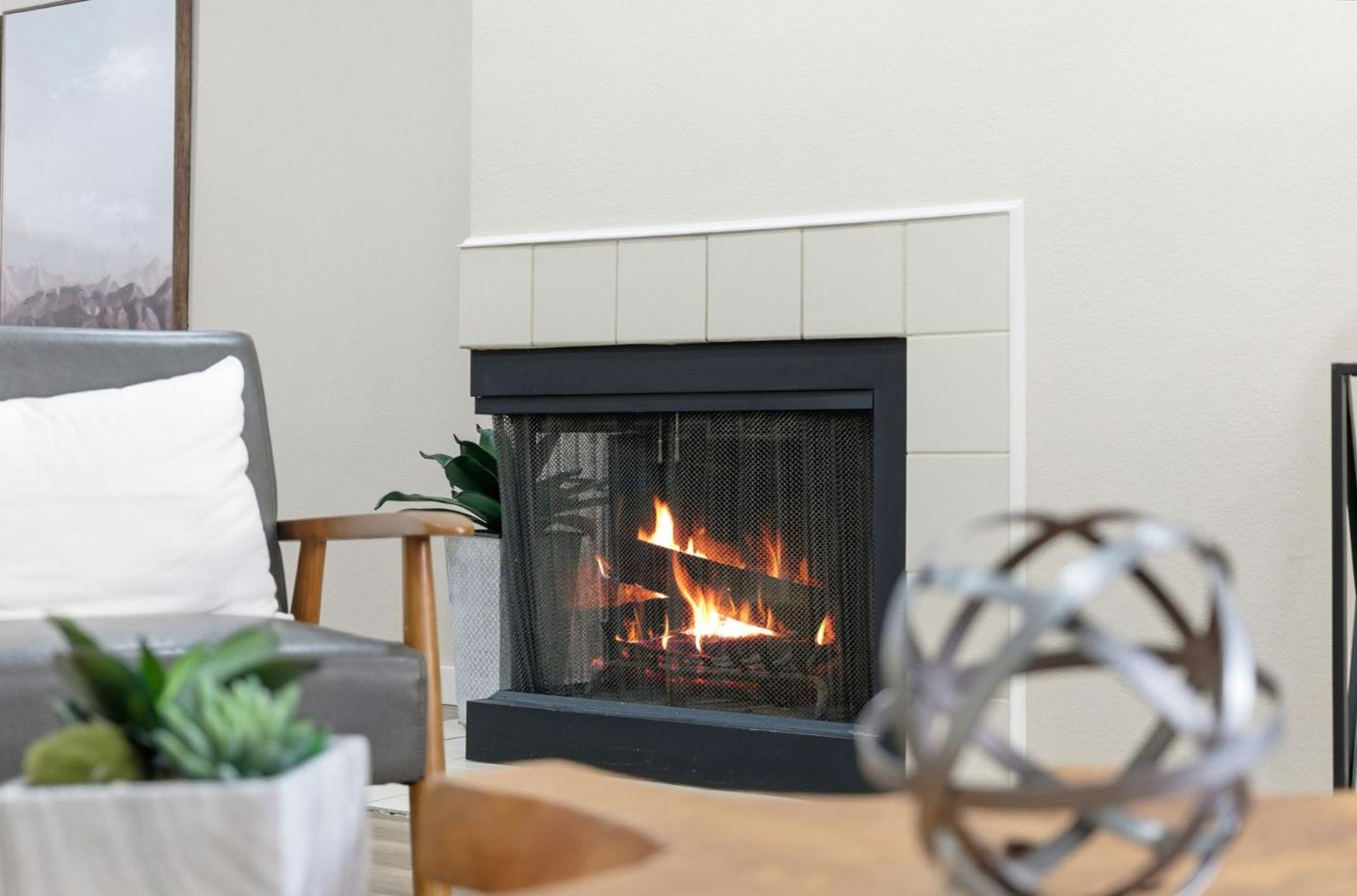 Palo Alto, California, 94306, United States, 2 Bedrooms Bedrooms, ,2 BathroomsBathrooms,Residential,For Sale,1992866