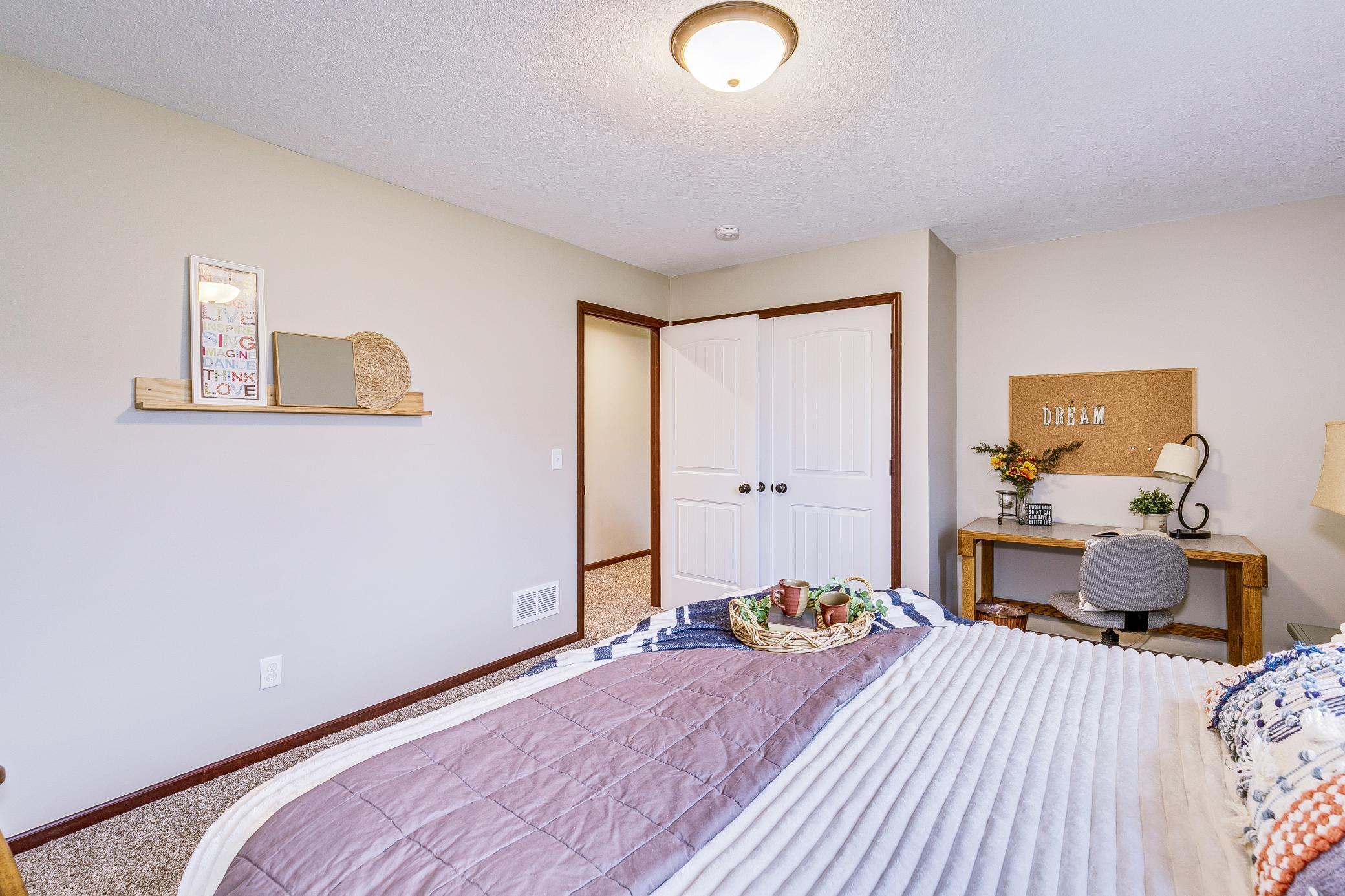 Blaine, Minnesota, 55434, United States, 3 Bedrooms Bedrooms, ,2 BathroomsBathrooms,Residential,For Sale,1933012