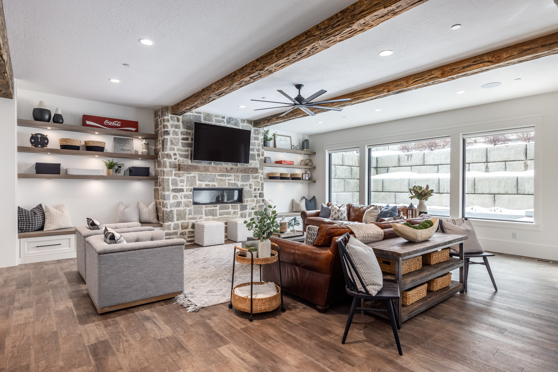  Stunning Woodland Hills Estate - 物件實景