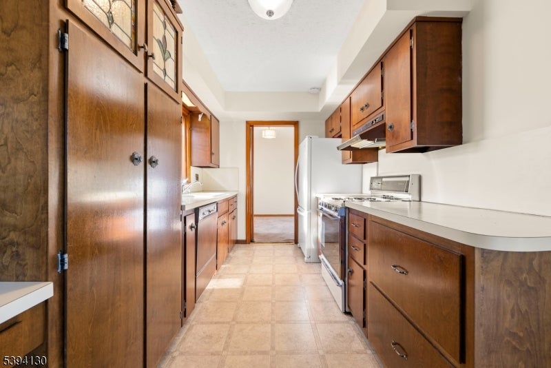 Clifton City, New Jersey, 07013, United States, 3 Bedrooms Bedrooms, ,1 BathroomBathrooms,Residential,For Sale,1980318