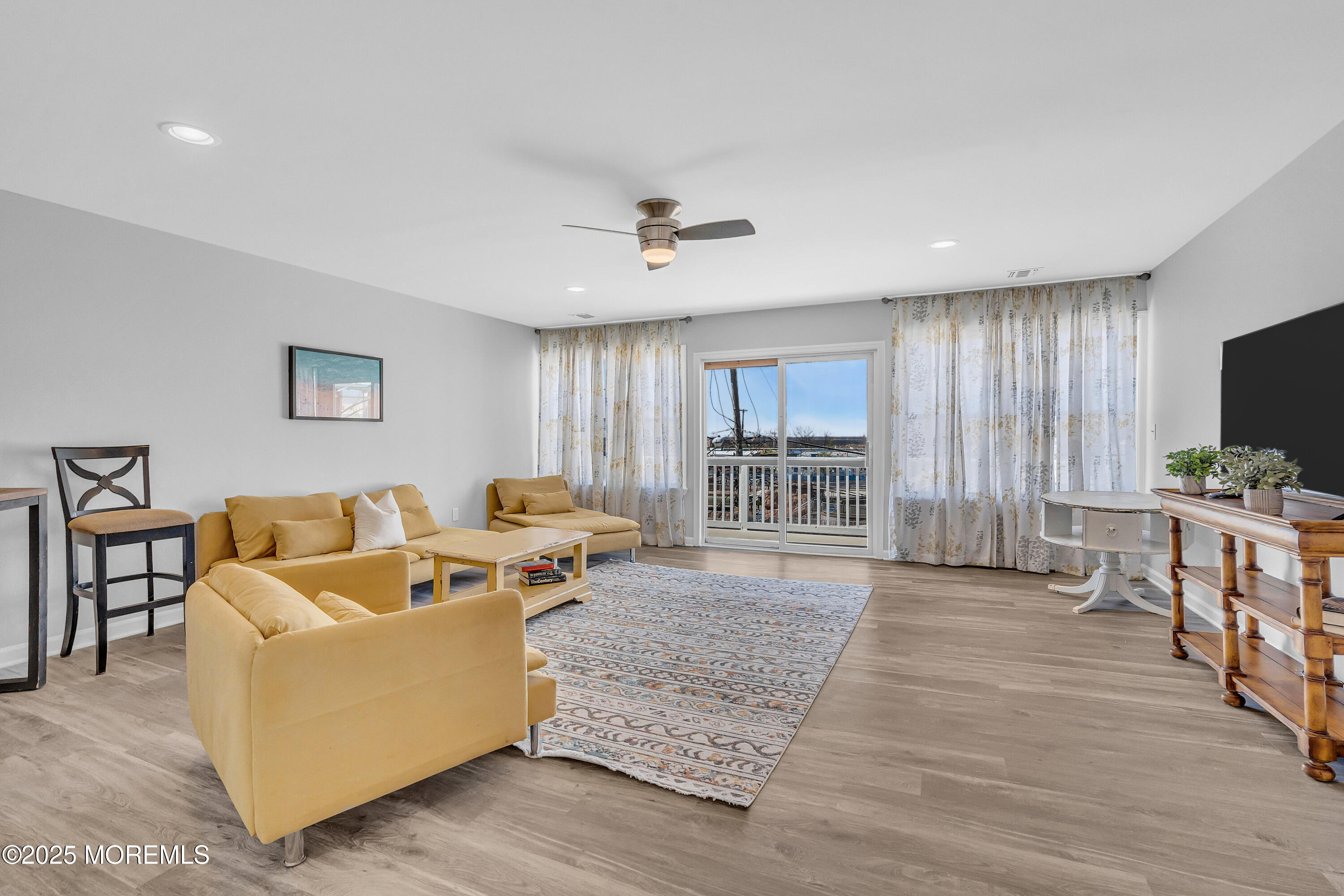 Keansburg, New Jersey, 07734, United States, 4 Bedrooms Bedrooms, ,4 BathroomsBathrooms,Residential,For Sale,1942734