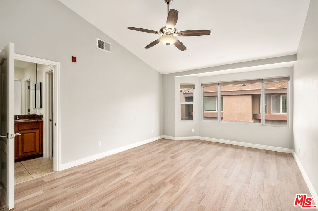 Agoura Hills, California, 91301, United States, 3 Bedrooms Bedrooms, ,3 BathroomsBathrooms,Residential,For Sale,1919478