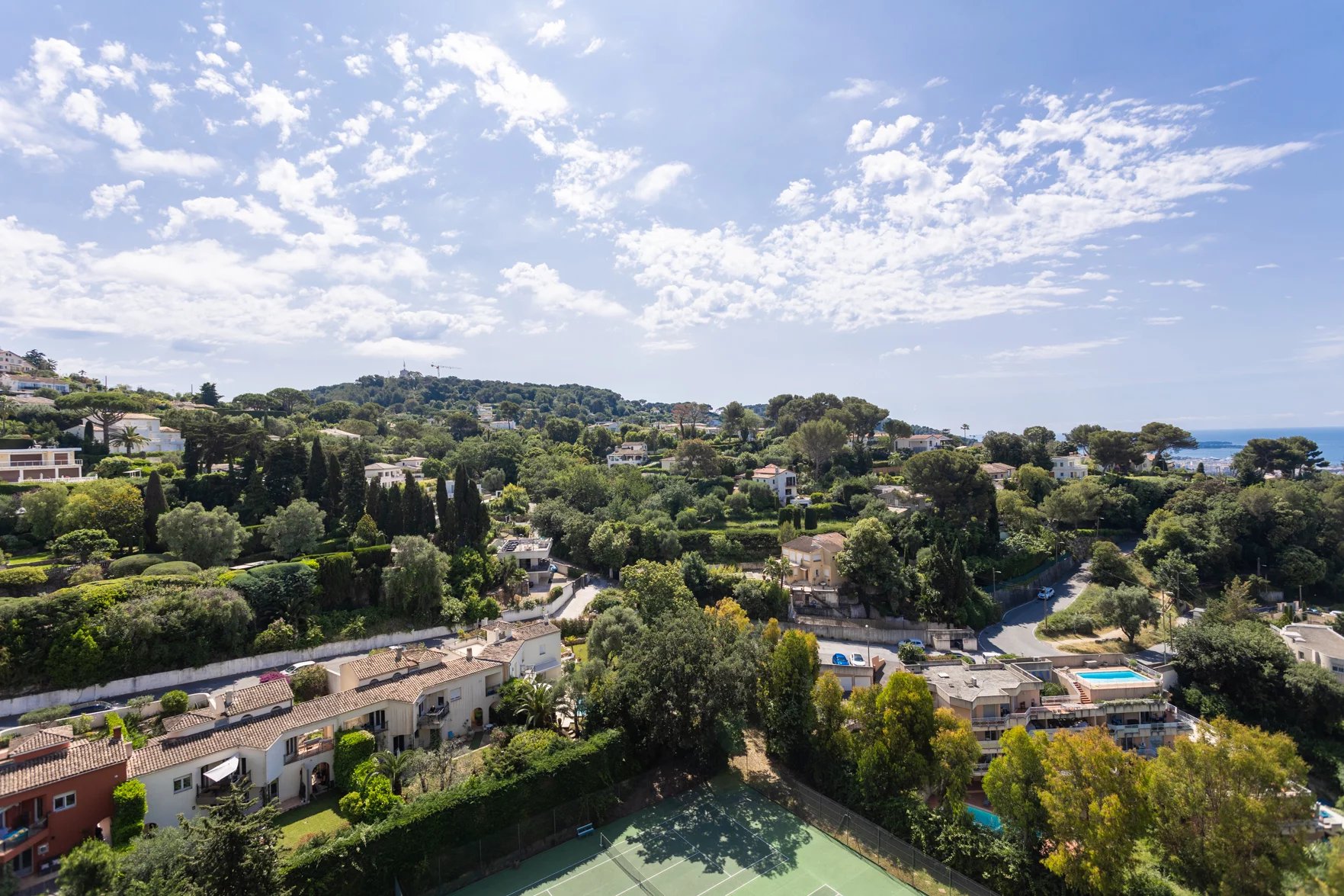 Le Cannet, Provence-Alpes-Côte d’Azur, 06110, FR, 2 Bedrooms Bedrooms, ,1 BathroomBathrooms,Residential,For Sale,1848026