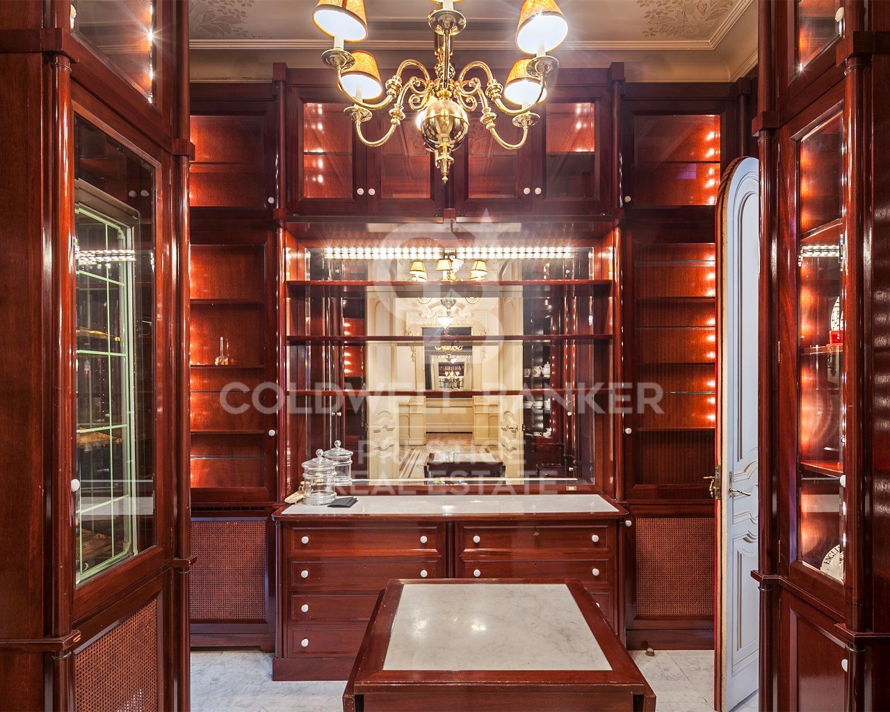 Barcelona, Barcelona, Eixample, La Dreta de l'Eix, Barcelona, Catalonia, ES, 5 Bedrooms Bedrooms, ,5 BathroomsBathrooms,Residential,For Sale,Barcelona, Barcelona, Eixample, La Dreta de l'Eix,1609183