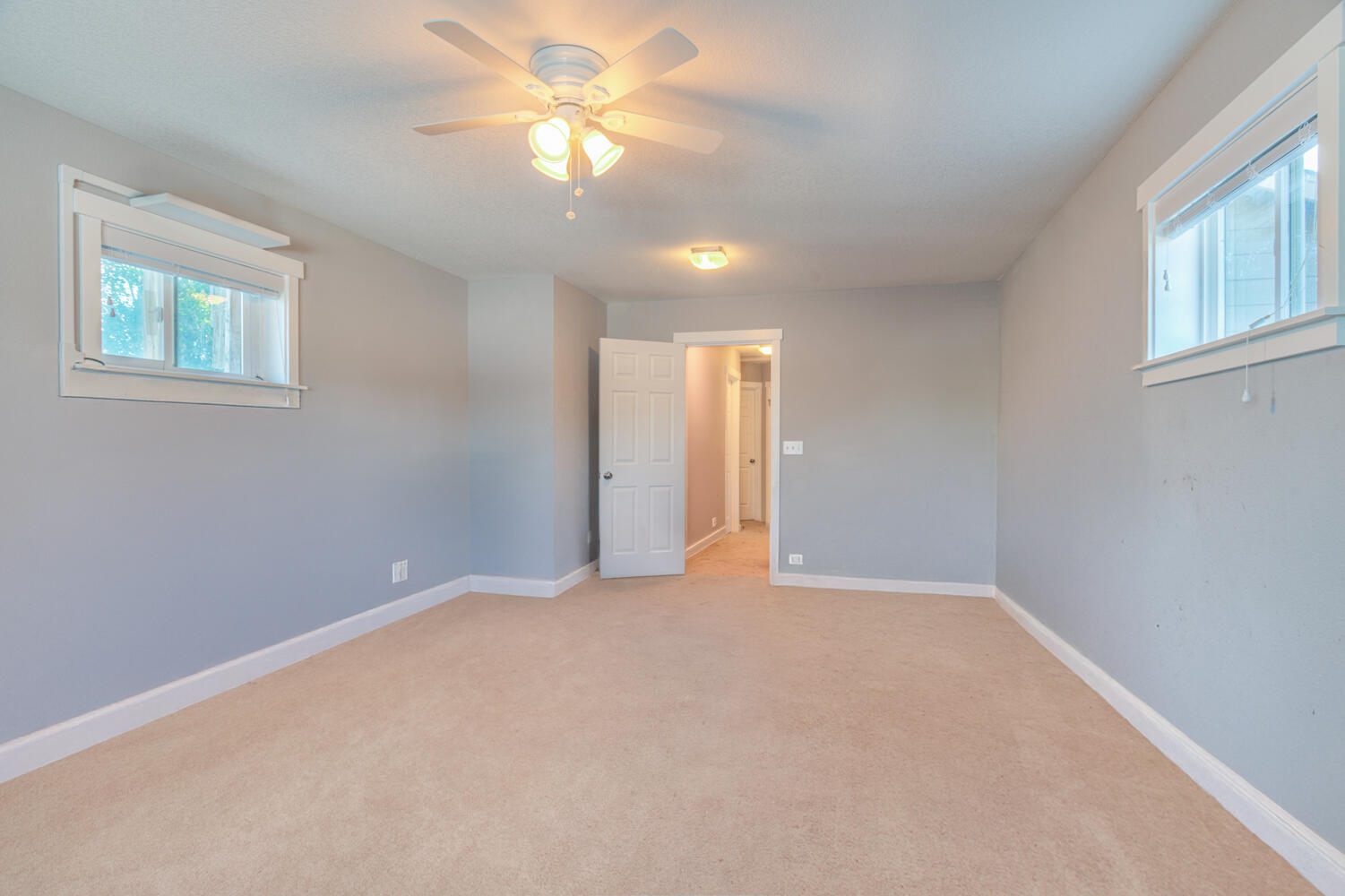 Bend, Oregon, 97701, United States, 3 Bedrooms Bedrooms, ,3 BathroomsBathrooms,Residential,For Sale,1999199