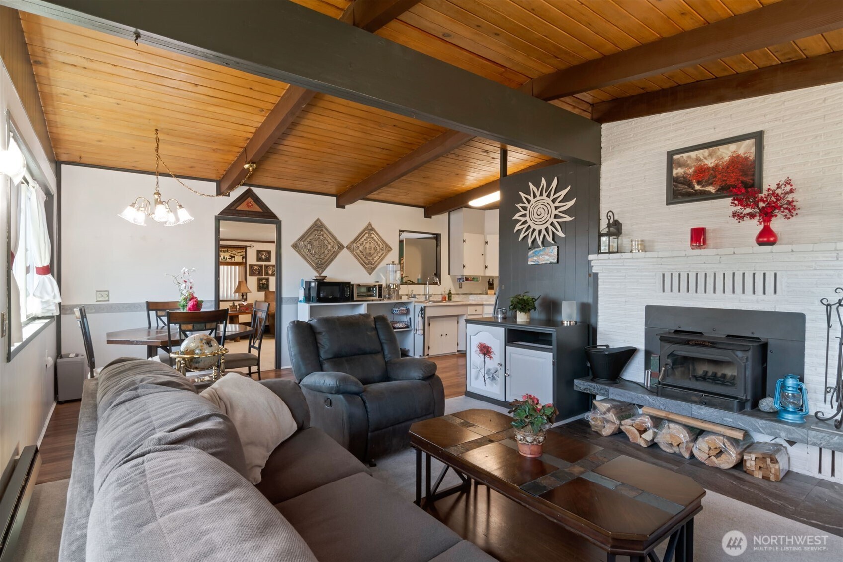 Oak Harbor, Washington, 98277, United States, 4 Bedrooms Bedrooms, ,1 BathroomBathrooms,Residential,For Sale,1931511