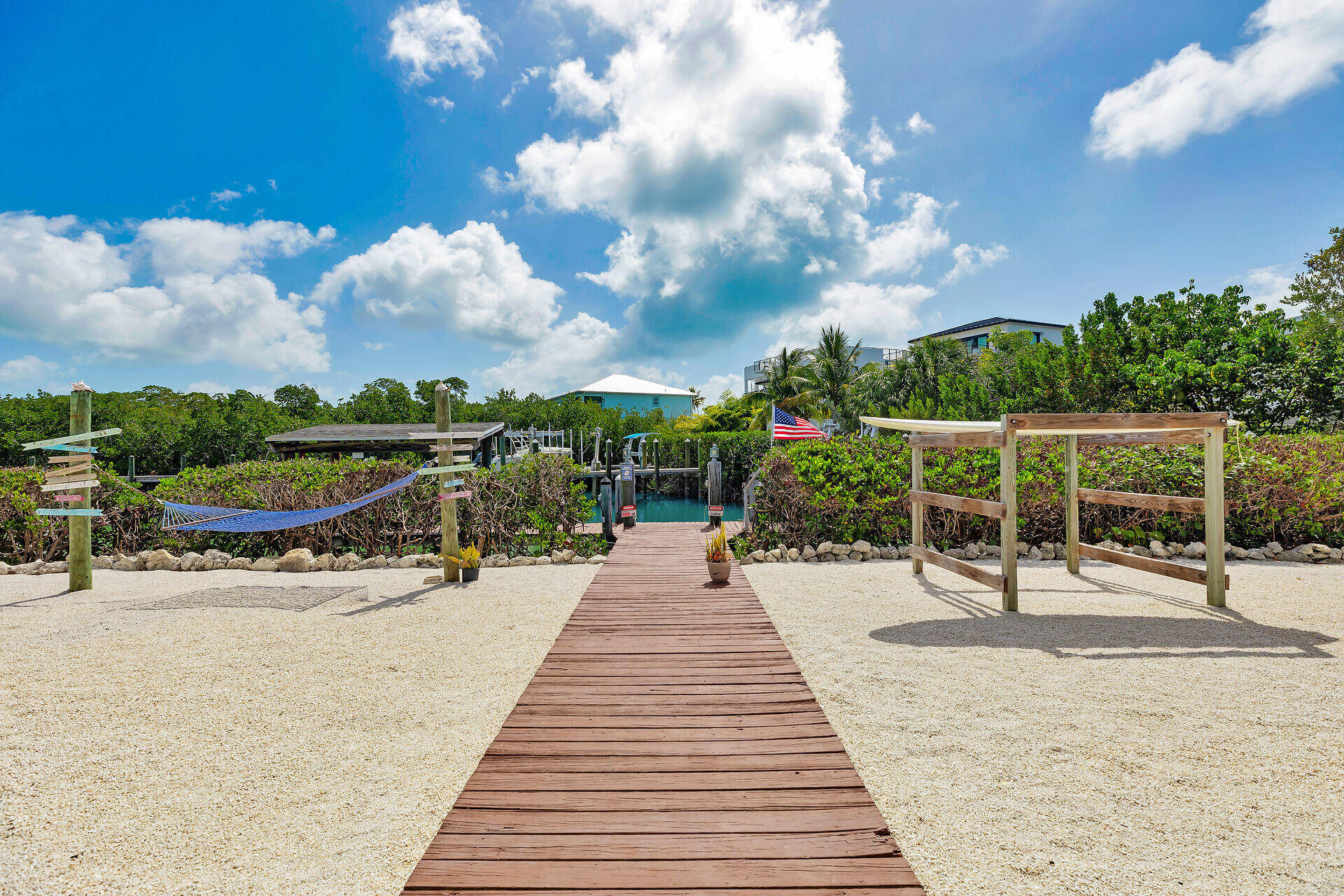 MARATHON, Florida, 33050, United States, 3 Bedrooms Bedrooms, ,2 BathroomsBathrooms,Residential,For Sale,2002078