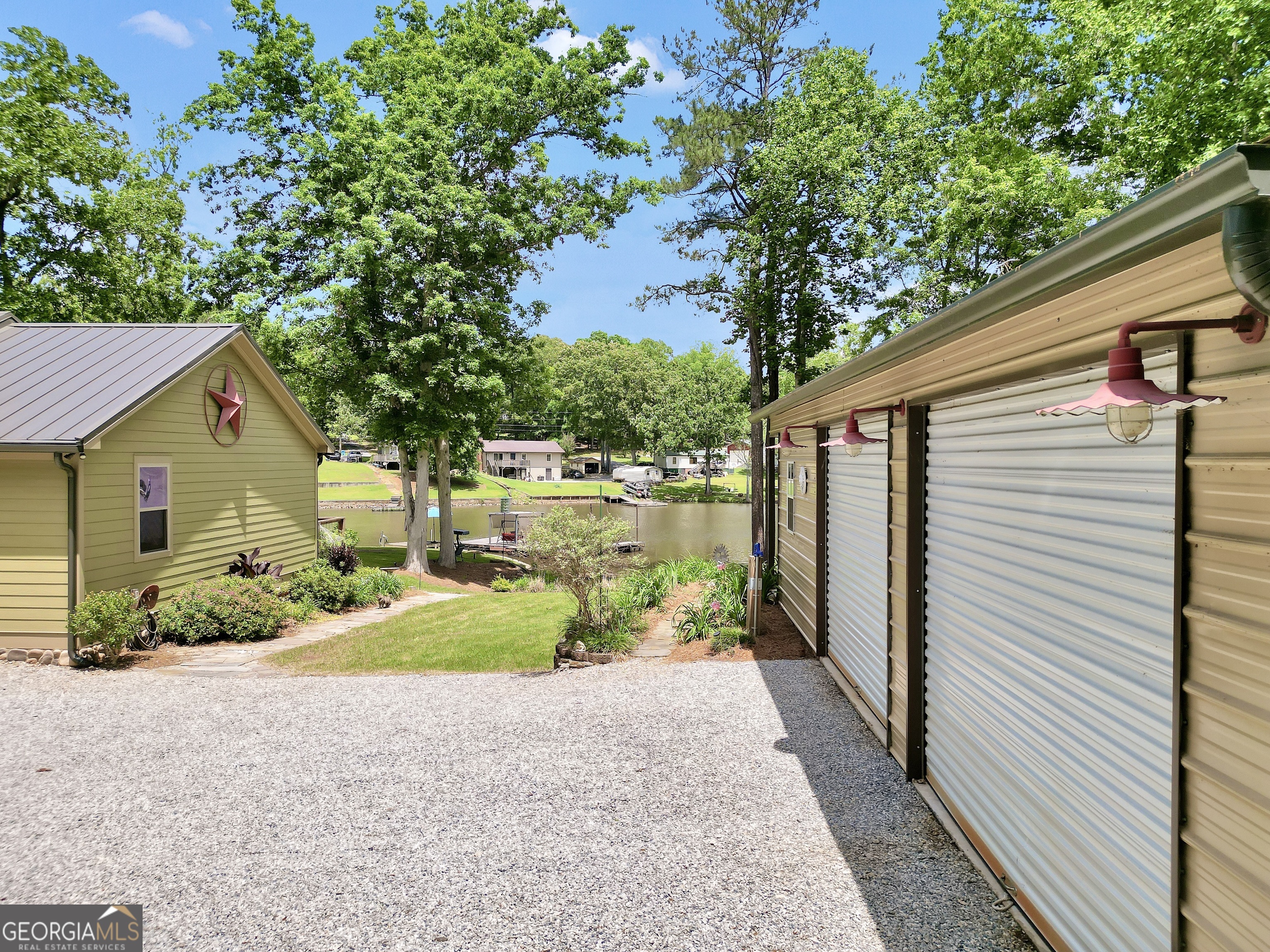 Jackson, Georgia, 30233, United States, 4 Bedrooms Bedrooms, ,2 BathroomsBathrooms,Residential,For Sale,1942130