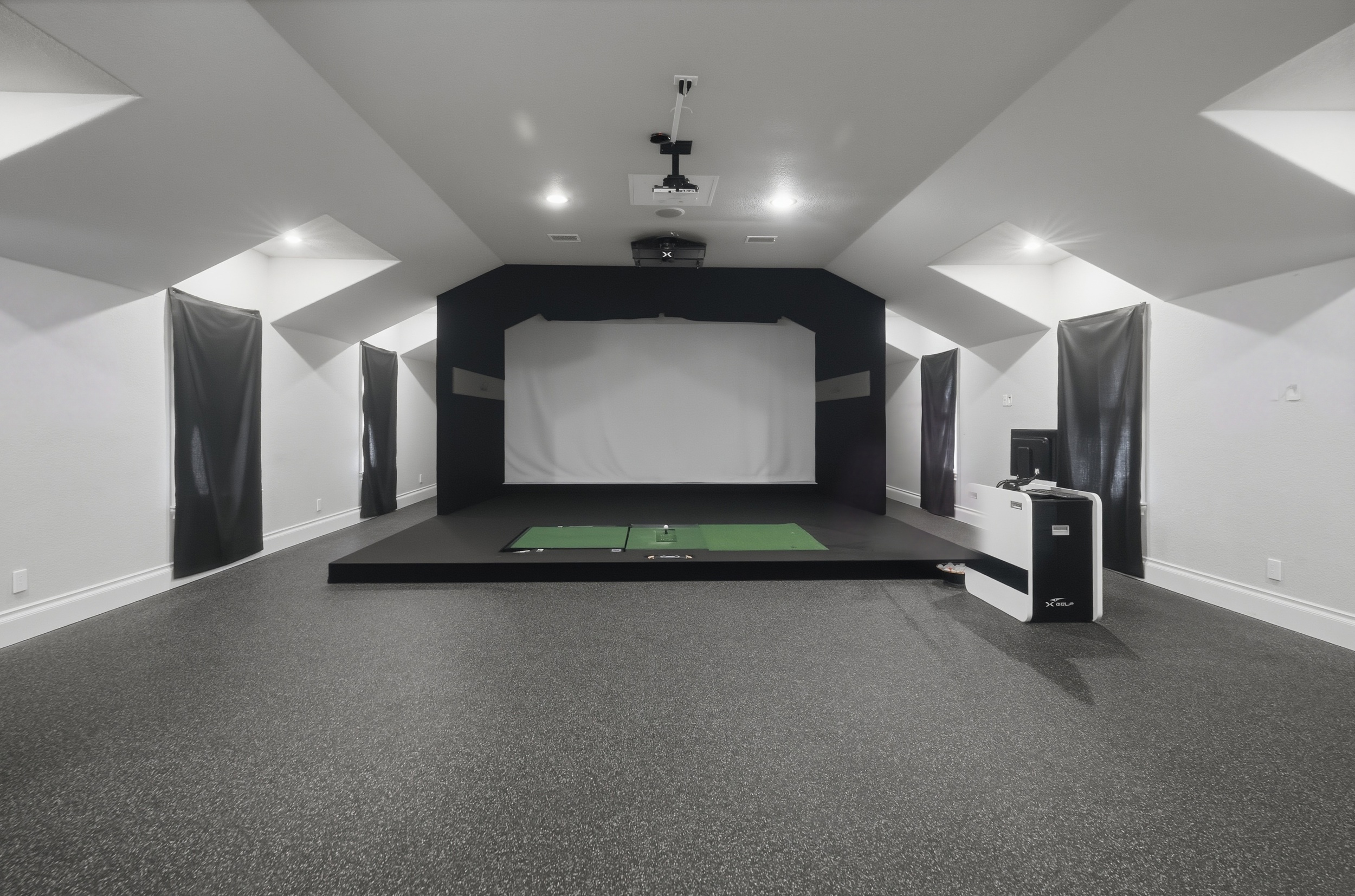  6/6.2/7 Car Garage in Guard-gated Gold Course Community - 物件實景
