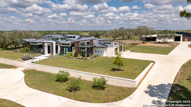 Victoria, Texas, 77904, United States, 4 Bedrooms Bedrooms, ,5 BathroomsBathrooms,Residential,For Sale,1997014