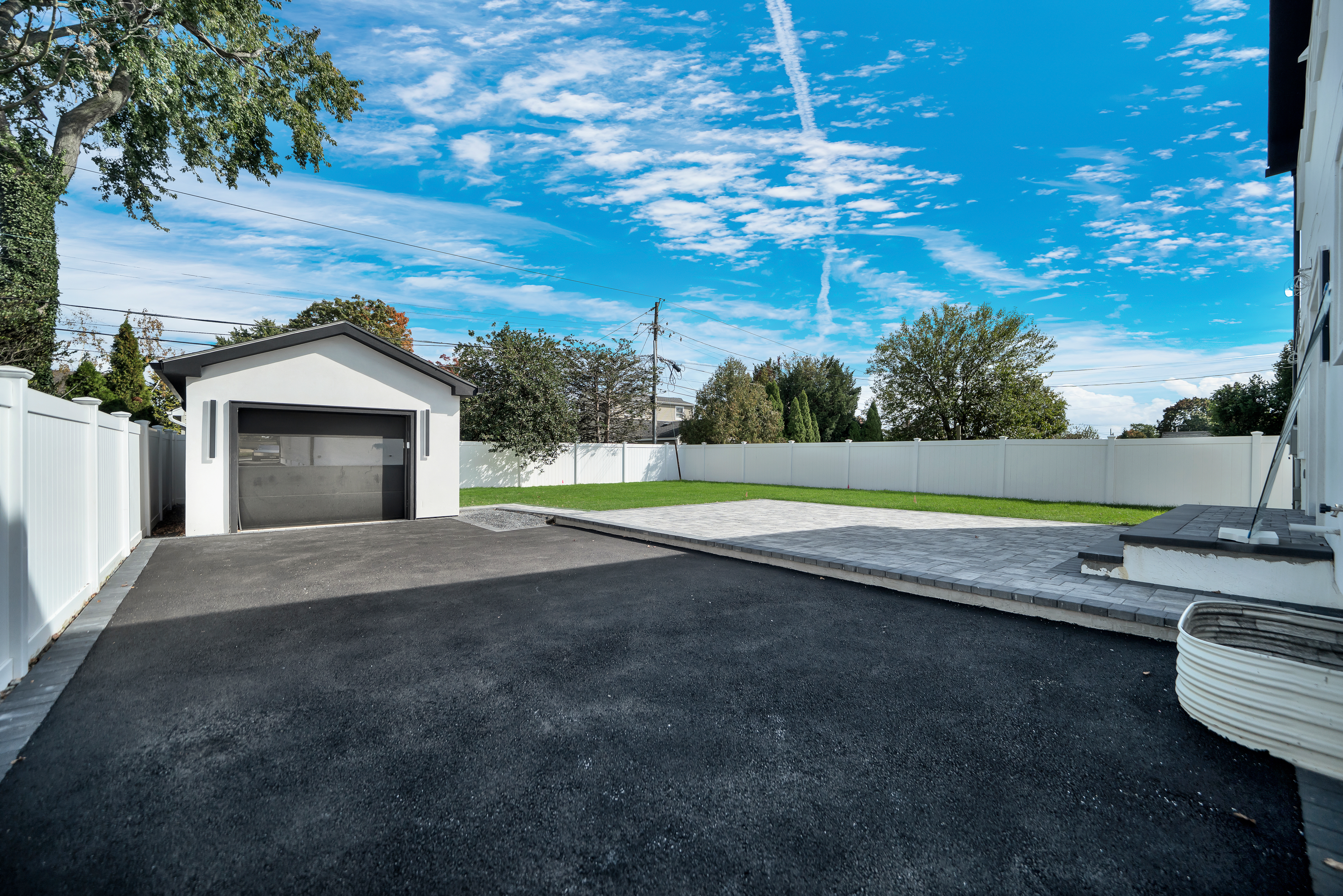  748 Carman Avenue, Westbury, NY, 11590 - 物件實景