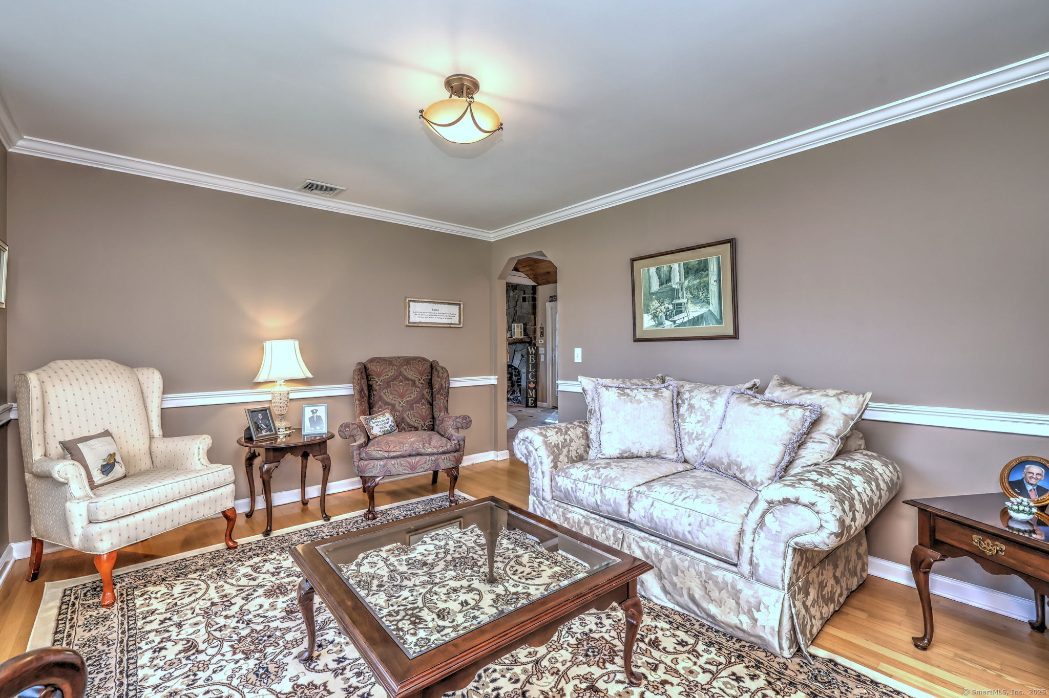 Milford, Connecticut, 06461, United States, 3 Bedrooms Bedrooms, ,3 BathroomsBathrooms,Residential,For Sale,1938642