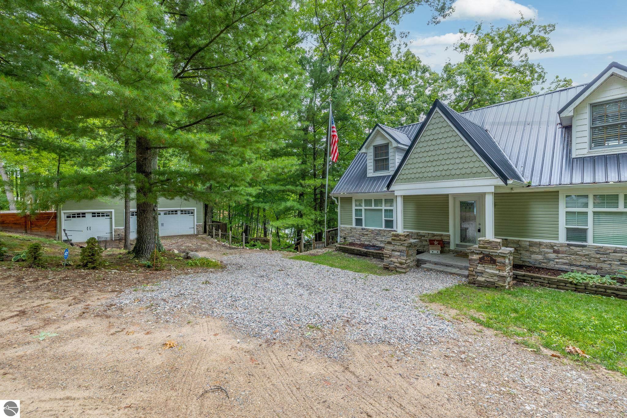 Evart, Michigan, 49631, United States, 4 Bedrooms Bedrooms, ,2 BathroomsBathrooms,Residential,For Sale,1758726