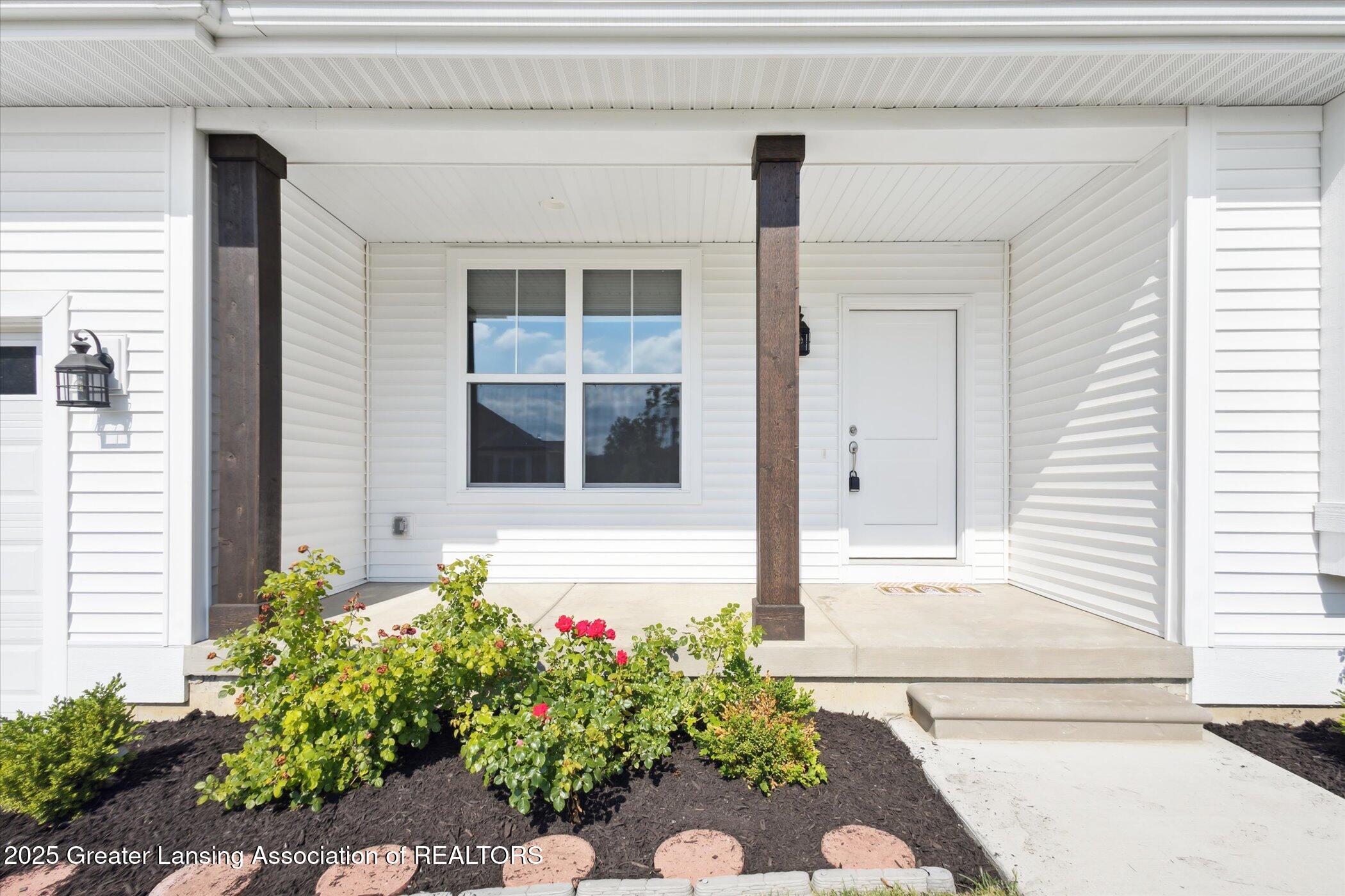 Okemos, Michigan, 48864, United States, 4 Bedrooms Bedrooms, ,3 BathroomsBathrooms,Residential,For Sale,1891108