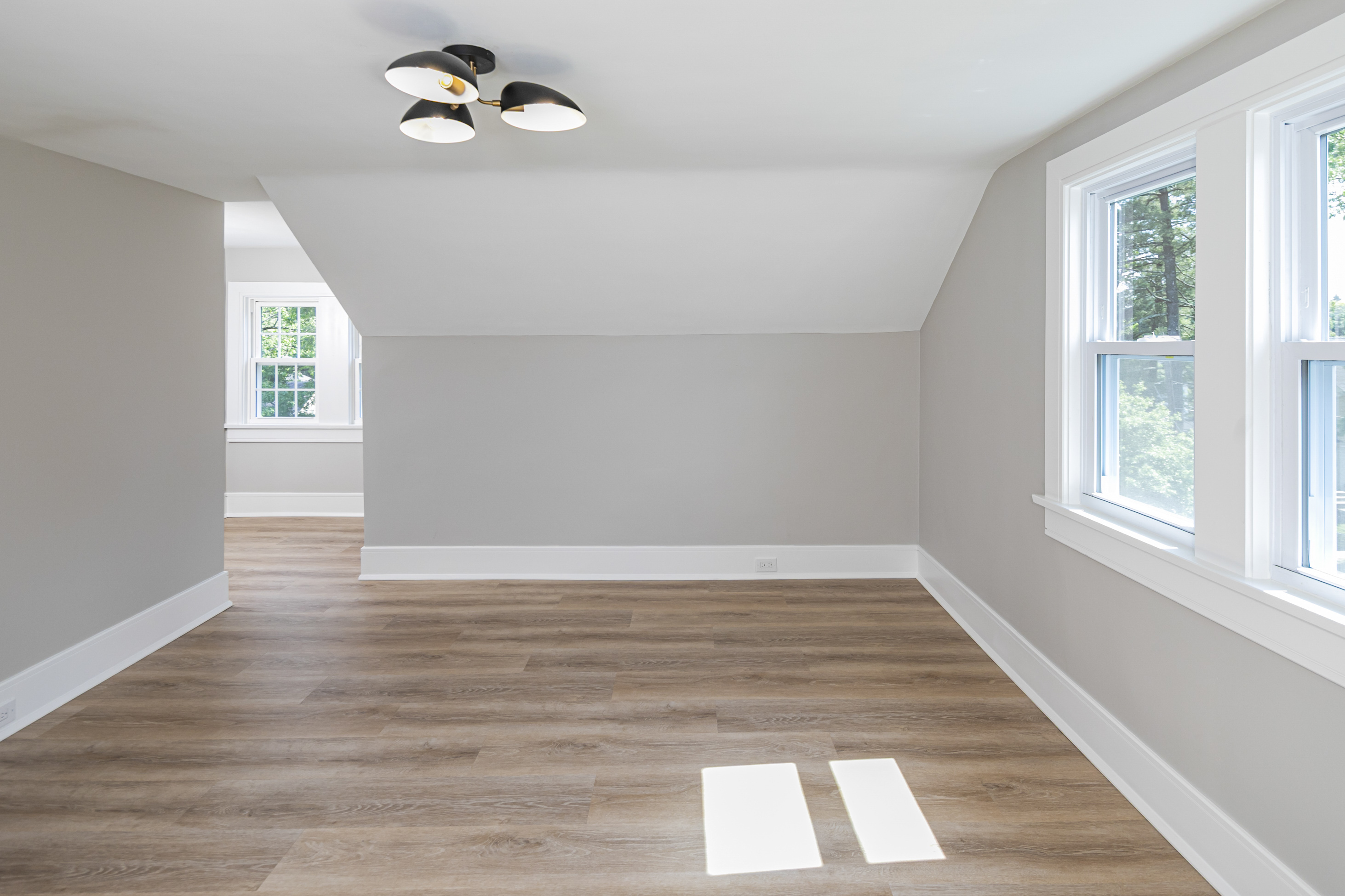  Smartly Updated Vintage Home with a Perfect Location - 物件實景