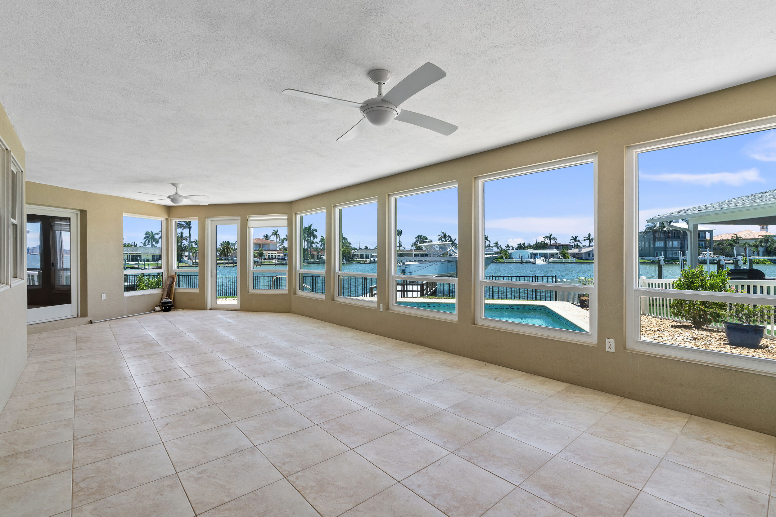 Seminole, Florida, 33772, United States, 3 Bedrooms Bedrooms, ,3 BathroomsBathrooms,Residential,For Sale,1900666