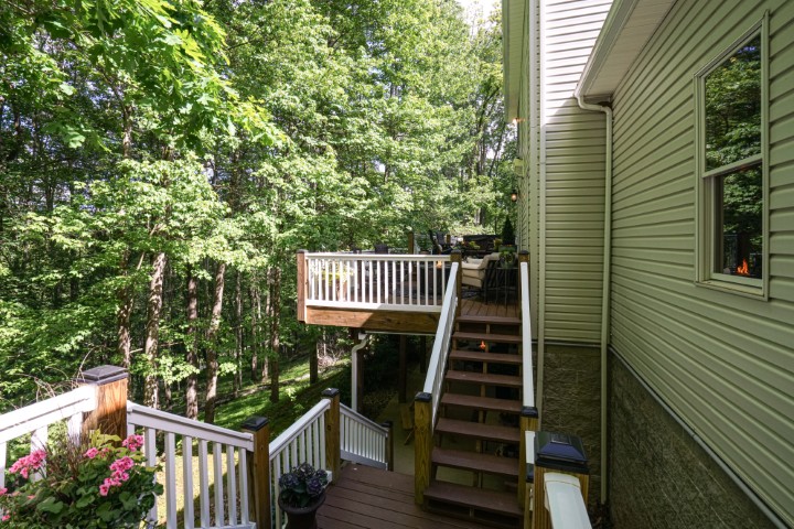 Horner, West Virginia, 26732, United States, 4 Bedrooms Bedrooms, ,4 BathroomsBathrooms,Residential,For Sale,1955004