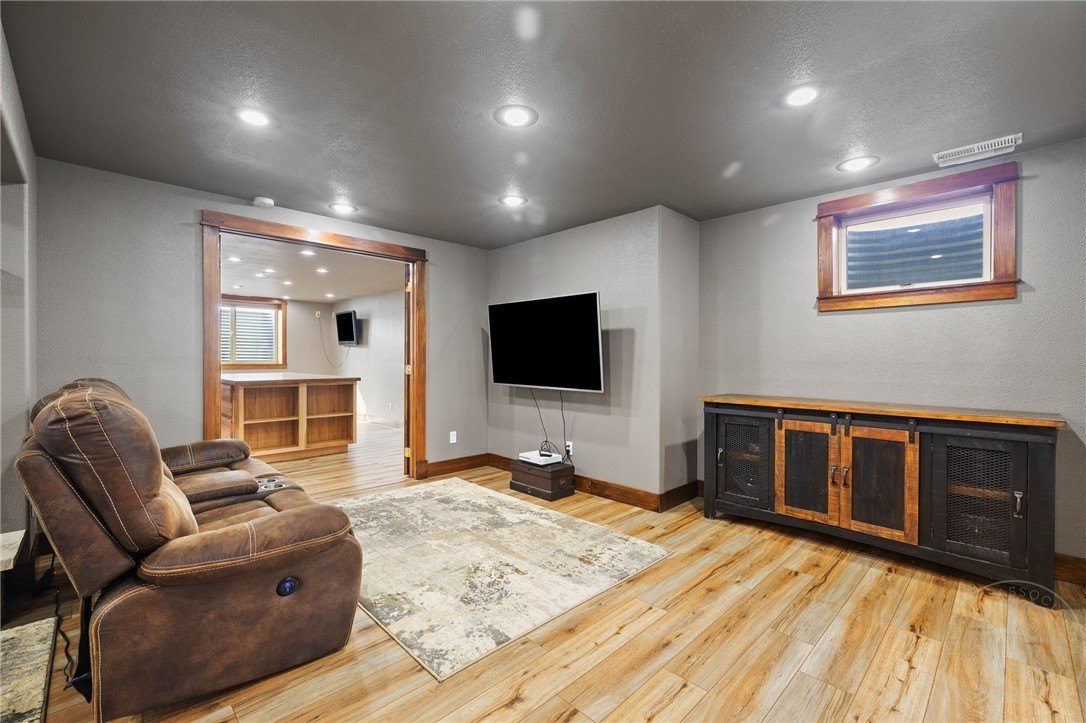 Molt/Rapelje, Montana, 59106, United States, 4 Bedrooms Bedrooms, ,3 BathroomsBathrooms,Residential,For Sale,1789052