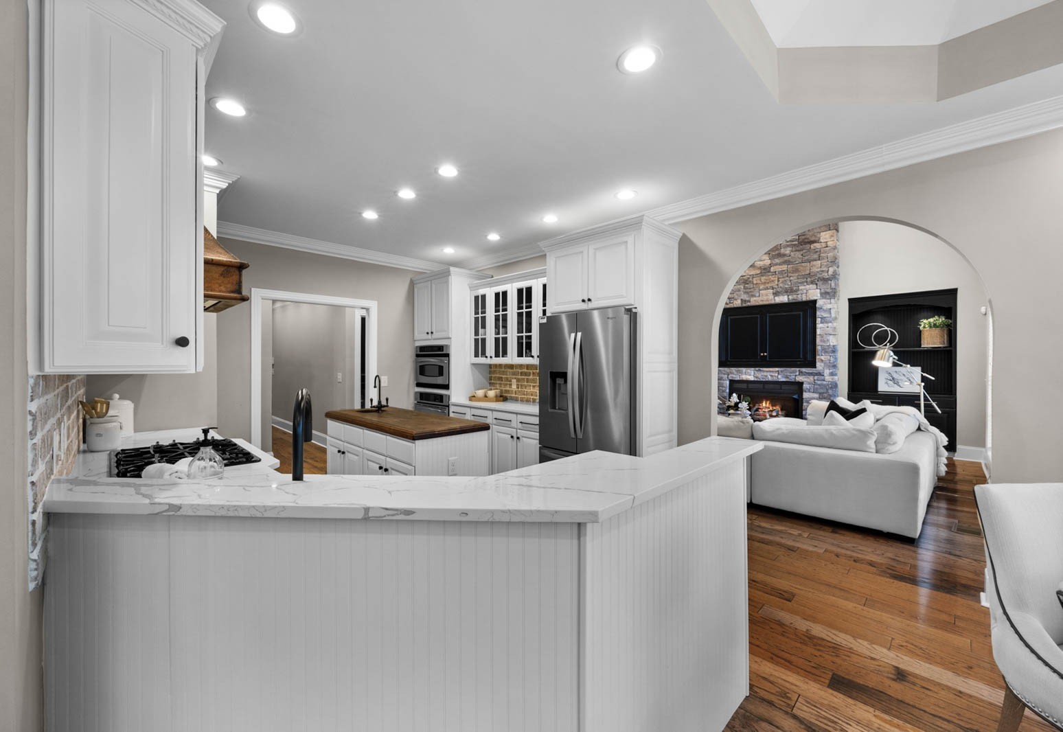 Clarksville, Tennessee, 37043, United States, 4 Bedrooms Bedrooms, ,5 BathroomsBathrooms,Residential,For Sale,1997798