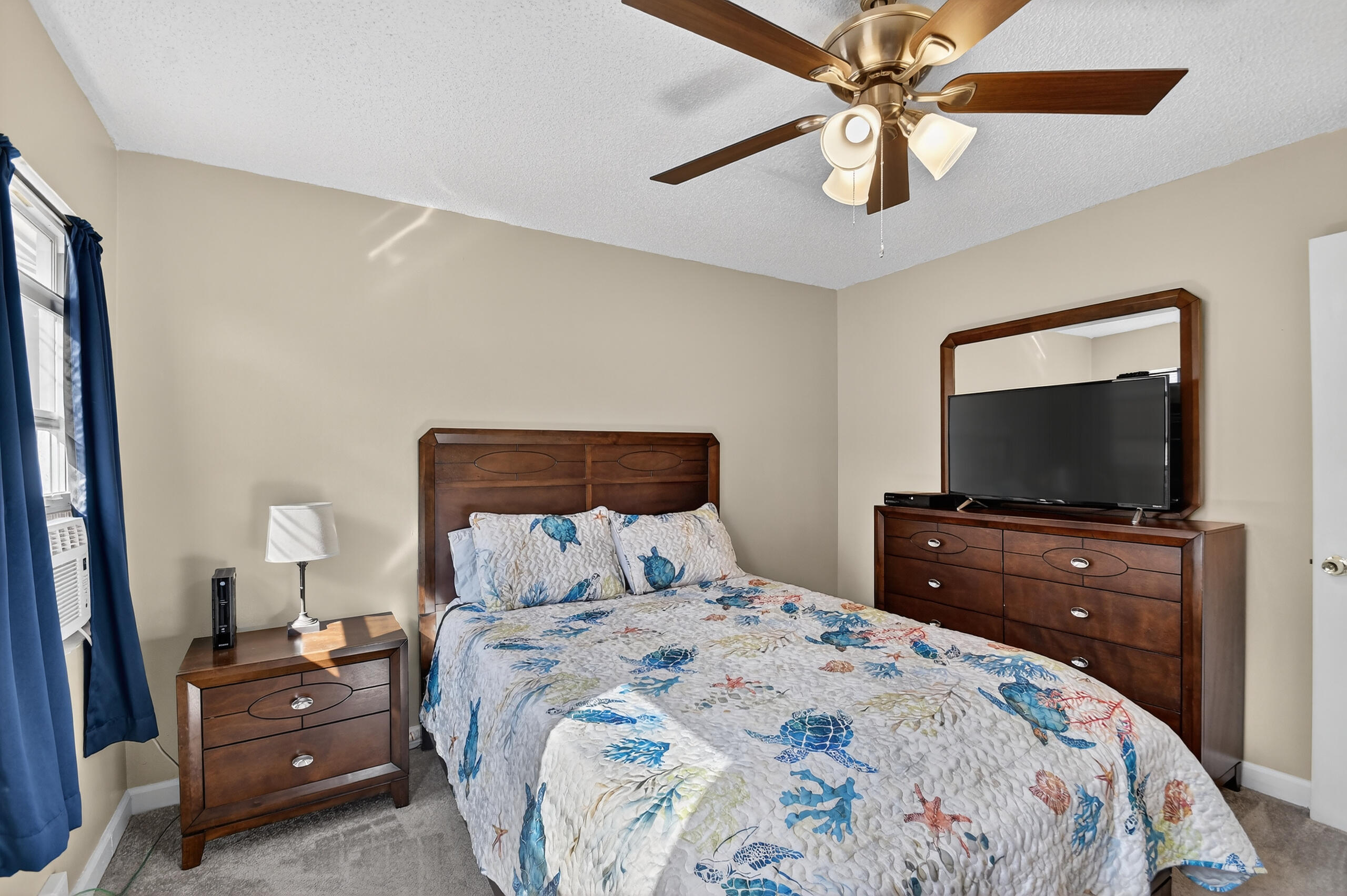 West Palm Beach, Florida, 33406, United States, 3 Bedrooms Bedrooms, ,2 BathroomsBathrooms,Residential,For Sale,1998393