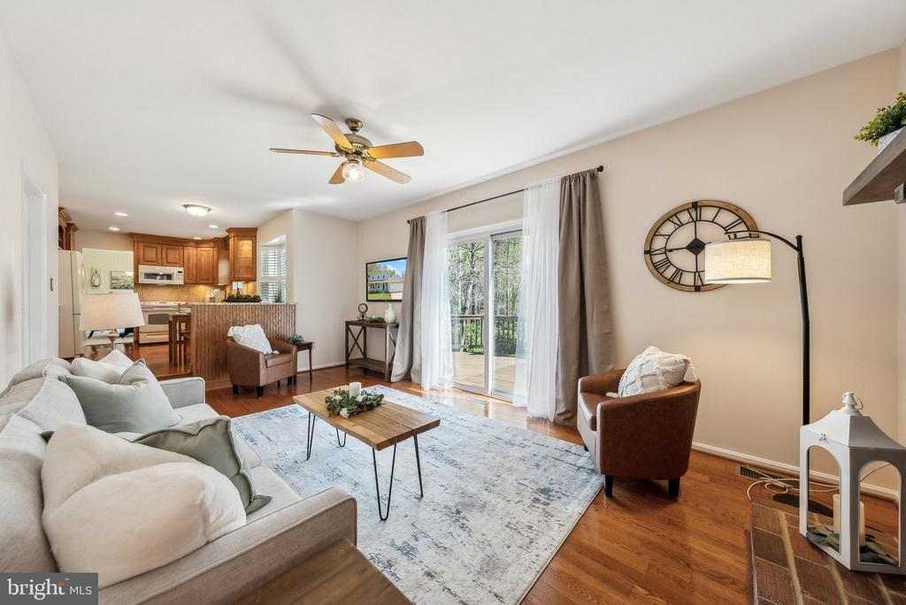 Springfield, Virginia, 22153, United States, 3 Bedrooms Bedrooms, ,3 BathroomsBathrooms,Residential,For Sale,1895799