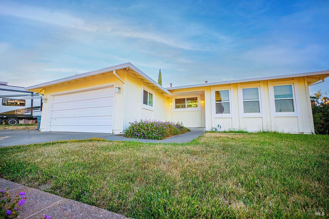 Vacaville, California, 95687, United States, 3 Bedrooms Bedrooms, ,2 BathroomsBathrooms,Residential,For Sale,1882664