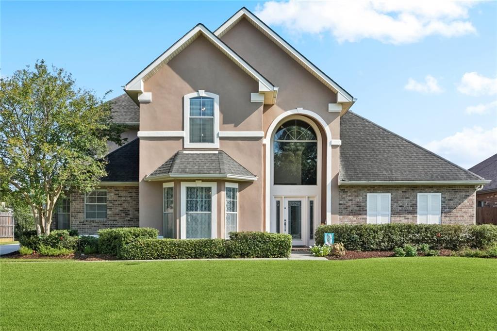 Harvey, Louisiana, 70058, United States, 4 Bedrooms Bedrooms, ,4 BathroomsBathrooms,Residential,For Sale,1919980
