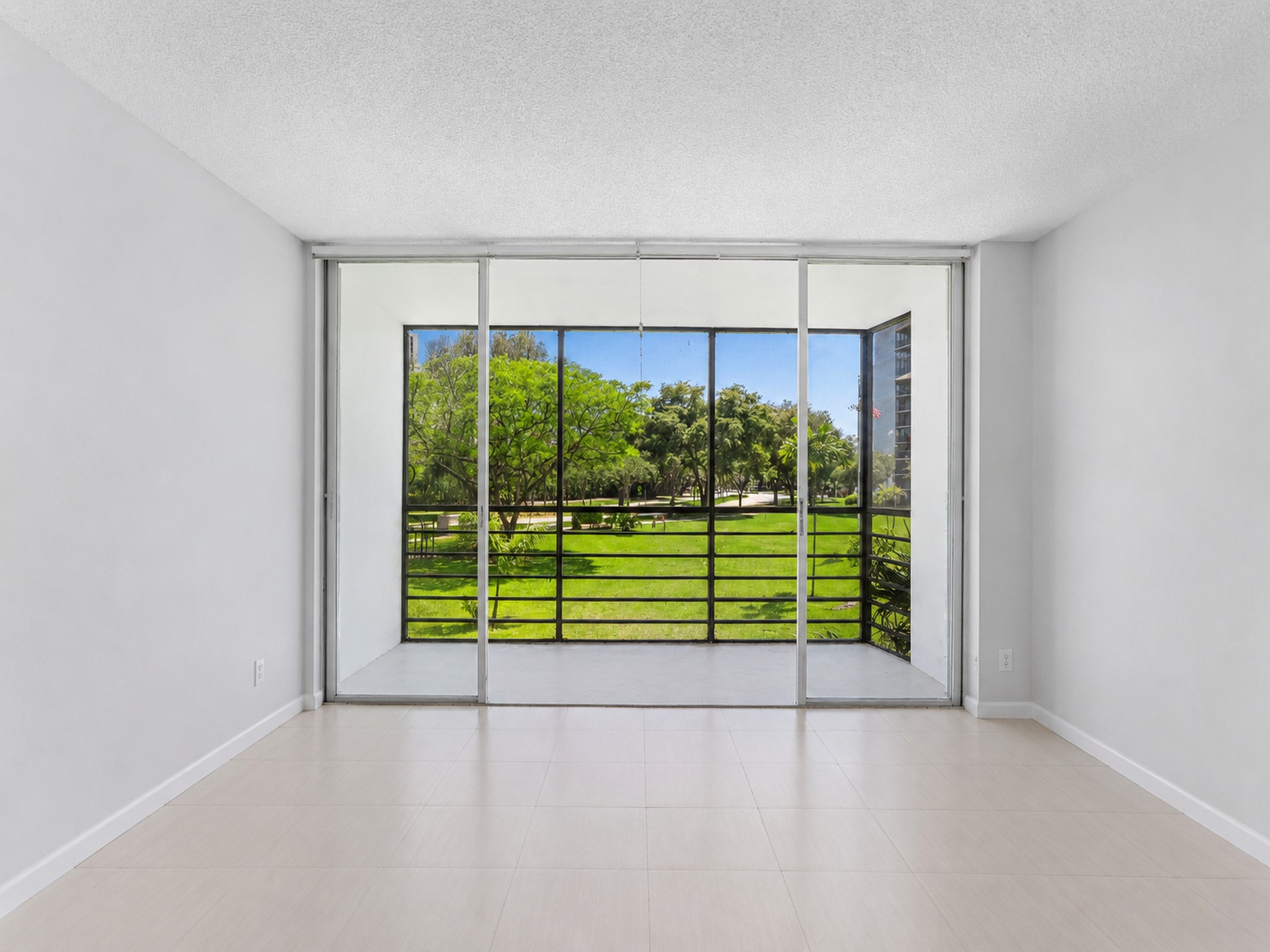  20500 W Country Club Drive, Aventura, FL, 33180 - 物件實景