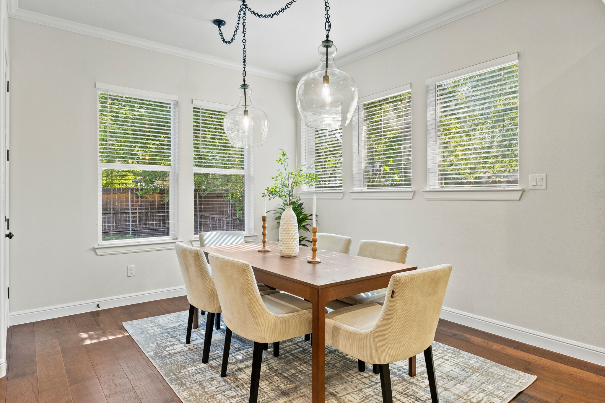 Fort Worth, Texas, 76107, United States, 3 Bedrooms Bedrooms, ,3 BathroomsBathrooms,Residential,For Sale,1927265