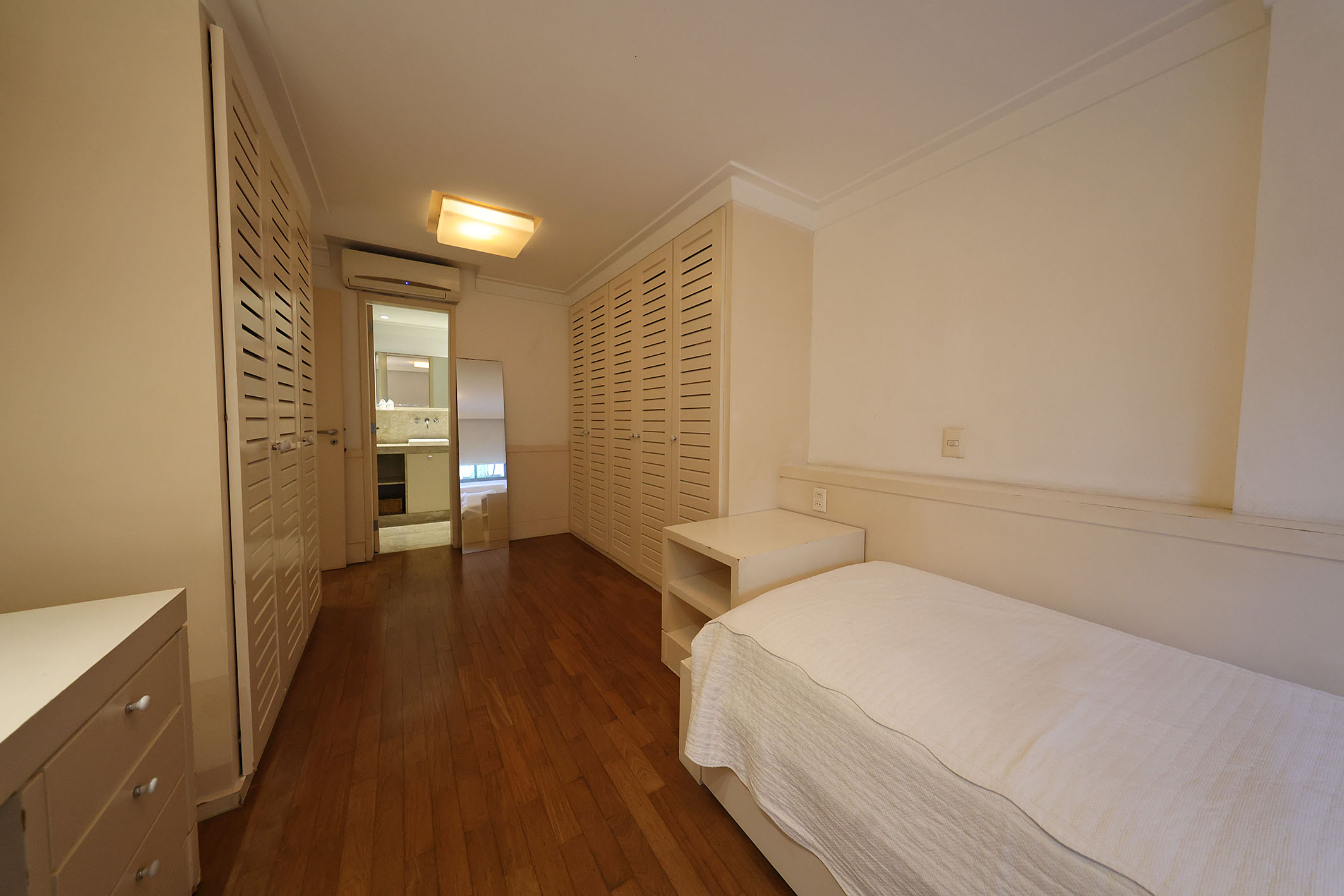  Spacious residence with terrace in a prime Leblon location - 物件實景