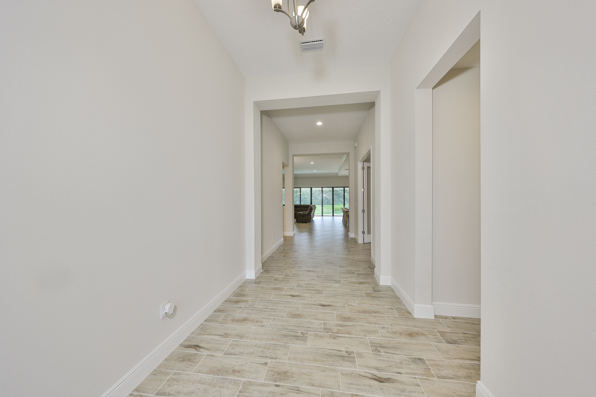 Riverview, Florida, 33579, United States, 4 Bedrooms Bedrooms, ,3 BathroomsBathrooms,Residential,For Sale,1973757