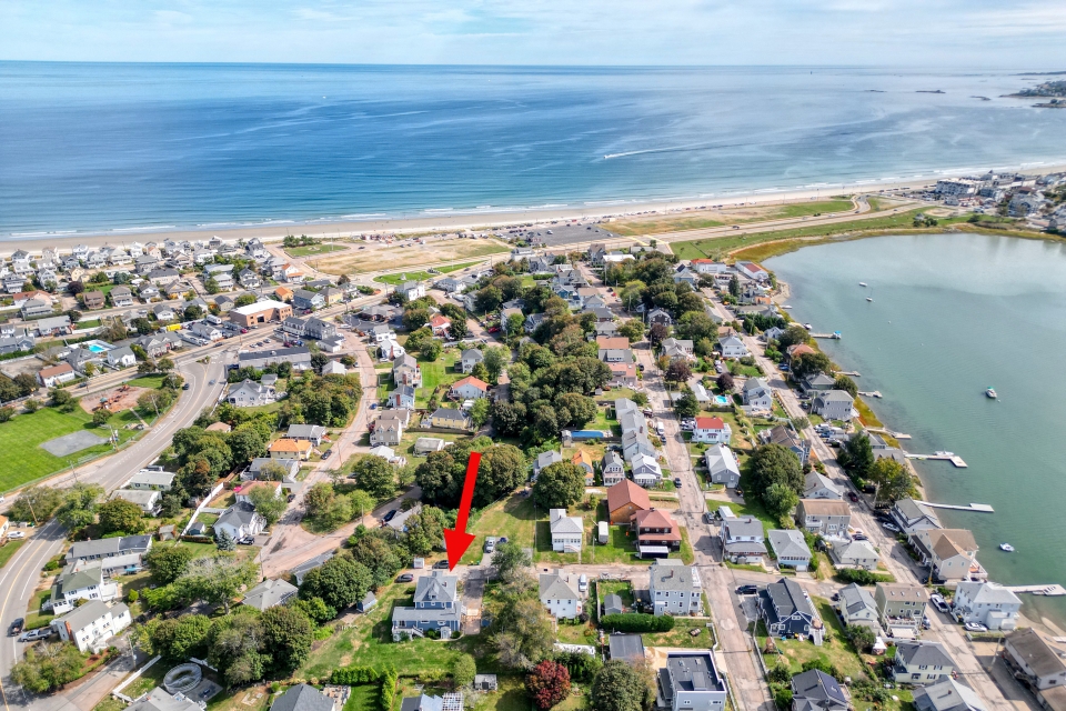 Hull, Massachusetts, 02045, United States, 6 Bedrooms Bedrooms, ,3 BathroomsBathrooms,Residential,For Sale,1978690