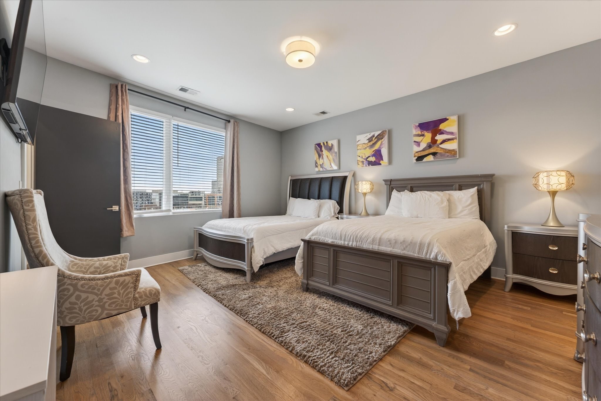 Nashville, Tennessee, 37209, United States, 4 Bedrooms Bedrooms, ,4 BathroomsBathrooms,Residential,For Sale,2005677