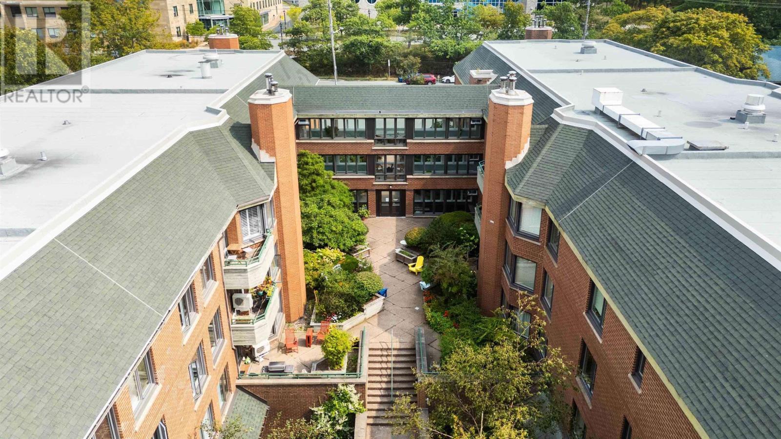 HALIFAX, Nova Scotia, B3H 3Y8, CA, 2 Bedrooms Bedrooms, ,1 BathroomBathrooms,Residential,For Sale,1947667