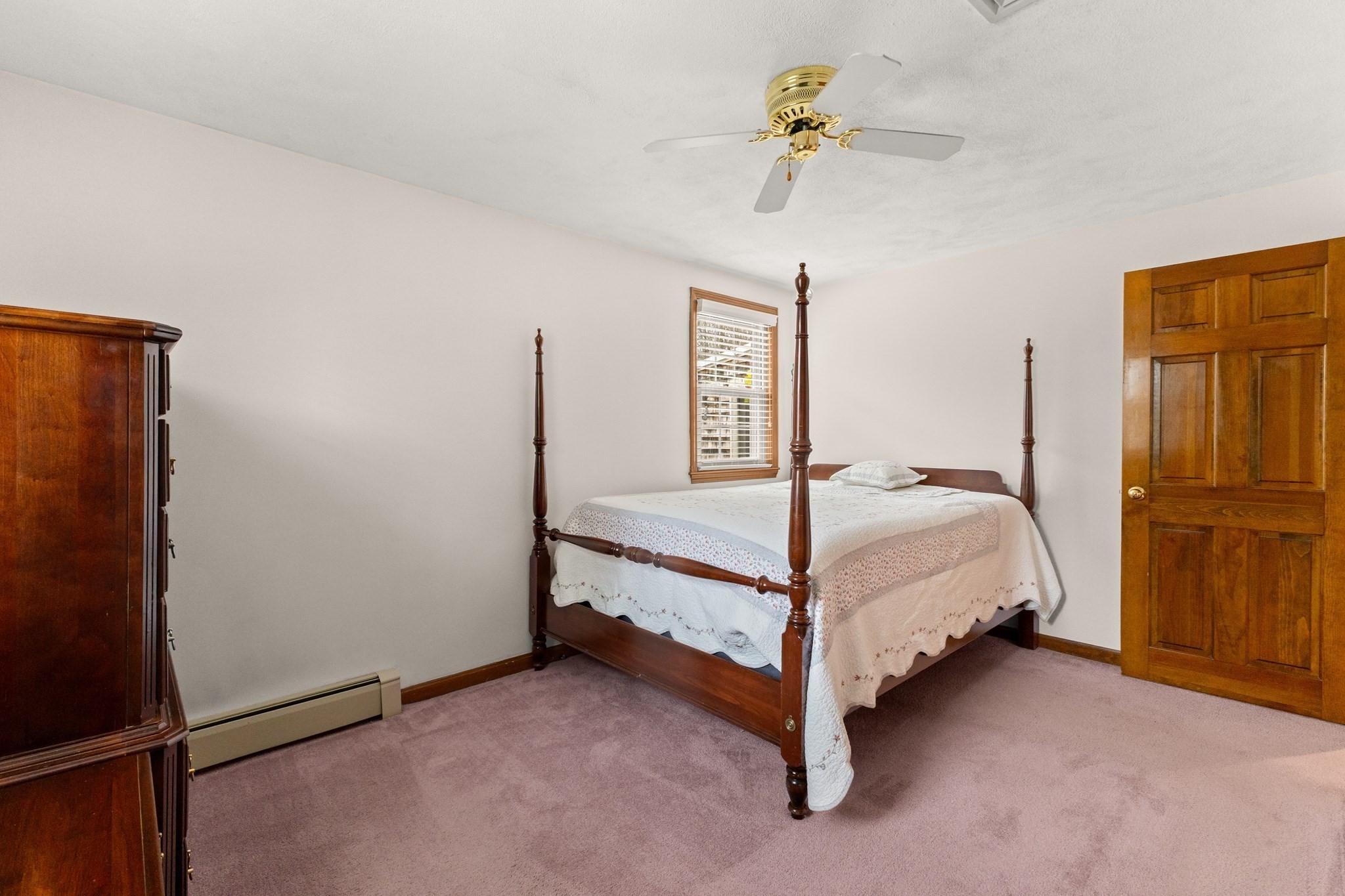 Hanover, Massachusetts, 02339, United States, 3 Bedrooms Bedrooms, ,2 BathroomsBathrooms,Residential,For Sale,2001191