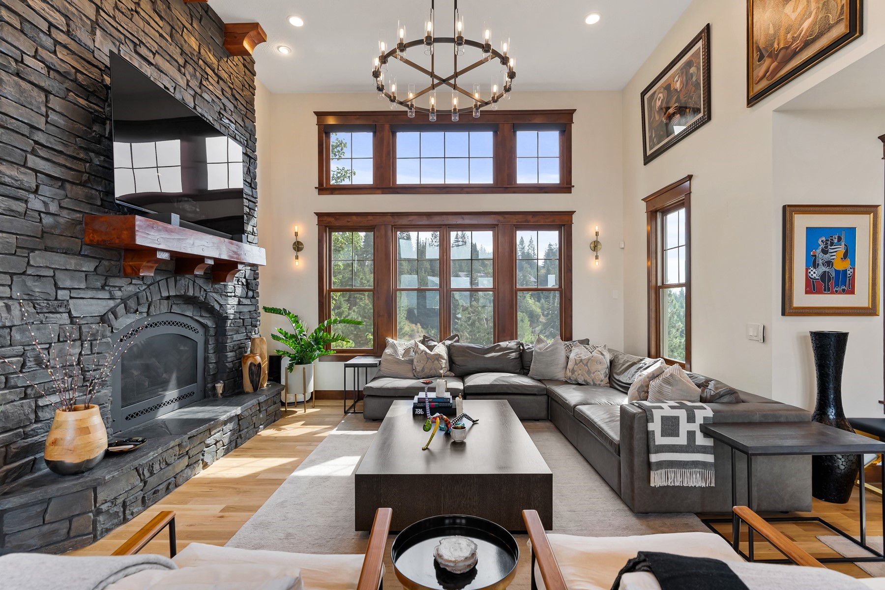 Stunning Contemporary Home with Lake Views - 物件實景