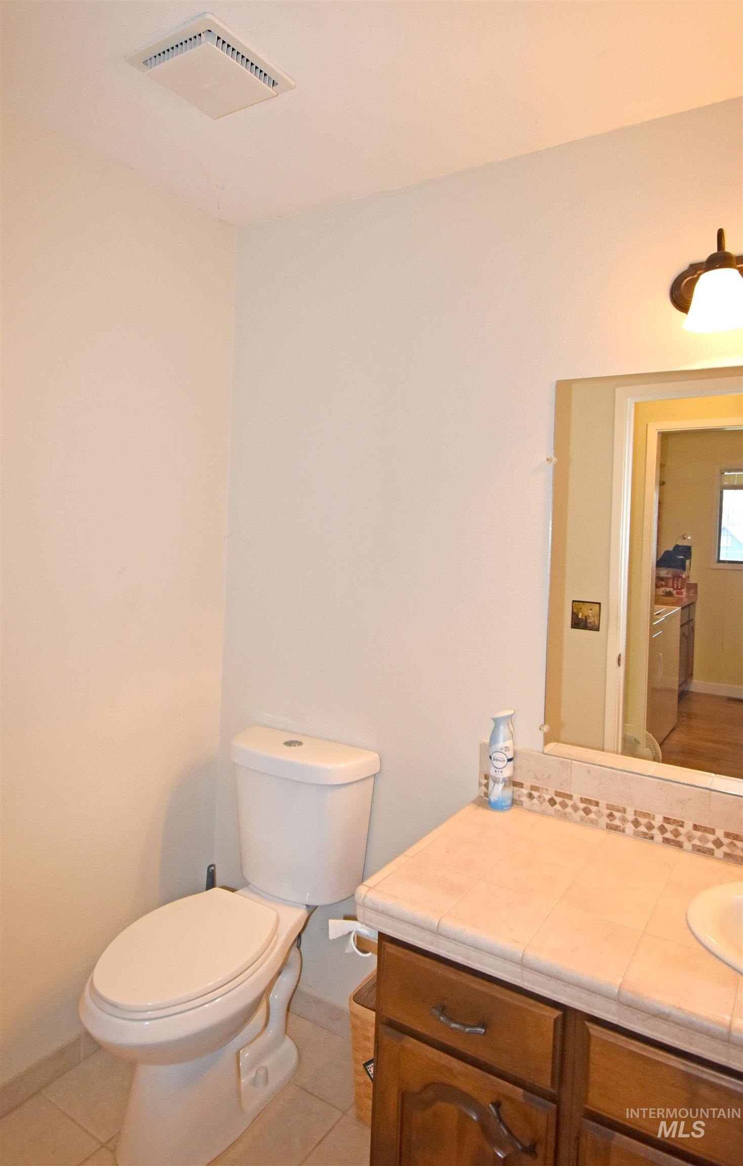 Clarkston, Washington, 99403, United States, 5 Bedrooms Bedrooms, ,4 BathroomsBathrooms,Residential,For Sale,2005826