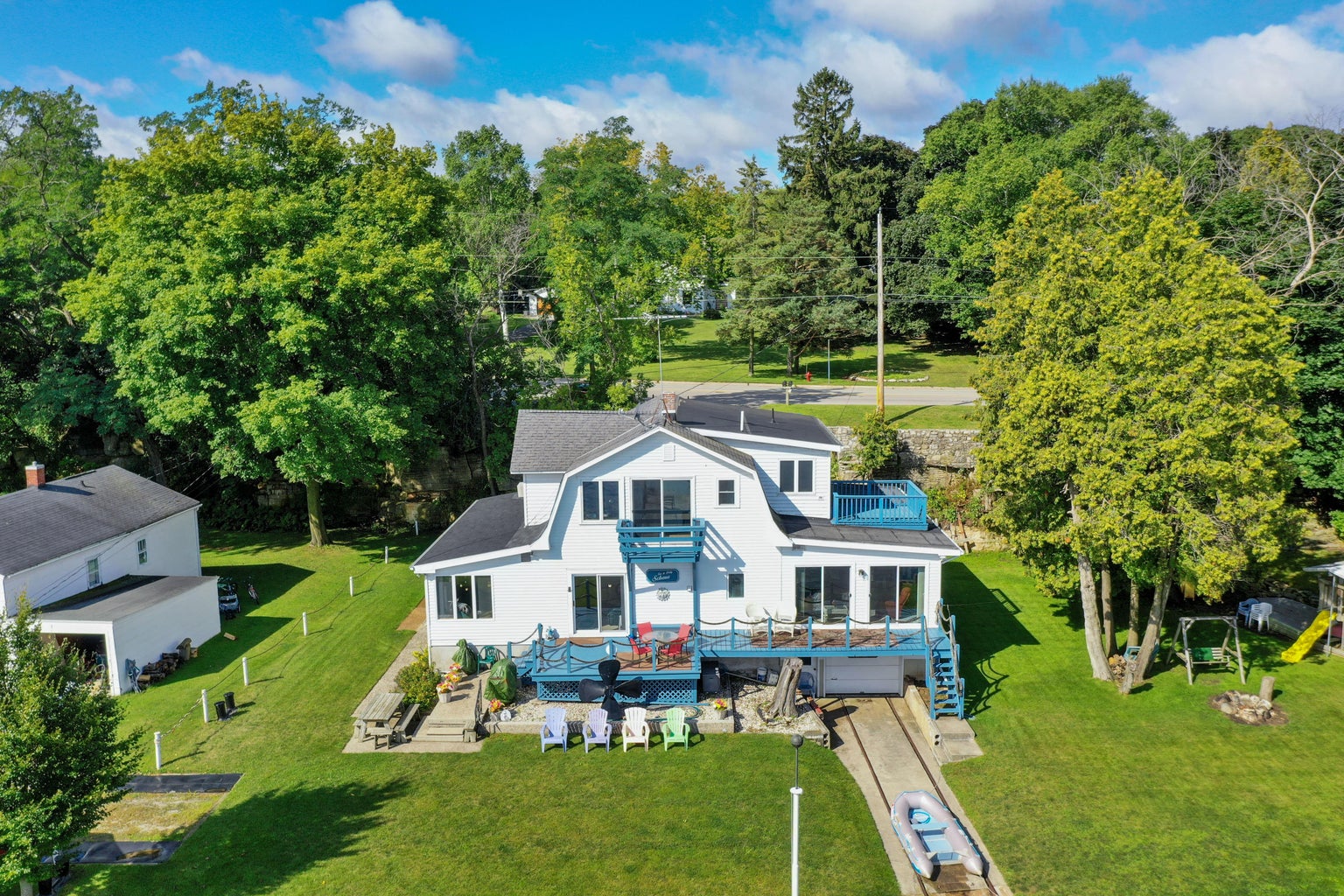 Sturgeon Bay, Wisconsin, 54235, United States, 5 Bedrooms Bedrooms, ,3 BathroomsBathrooms,Residential,For Sale,1923516