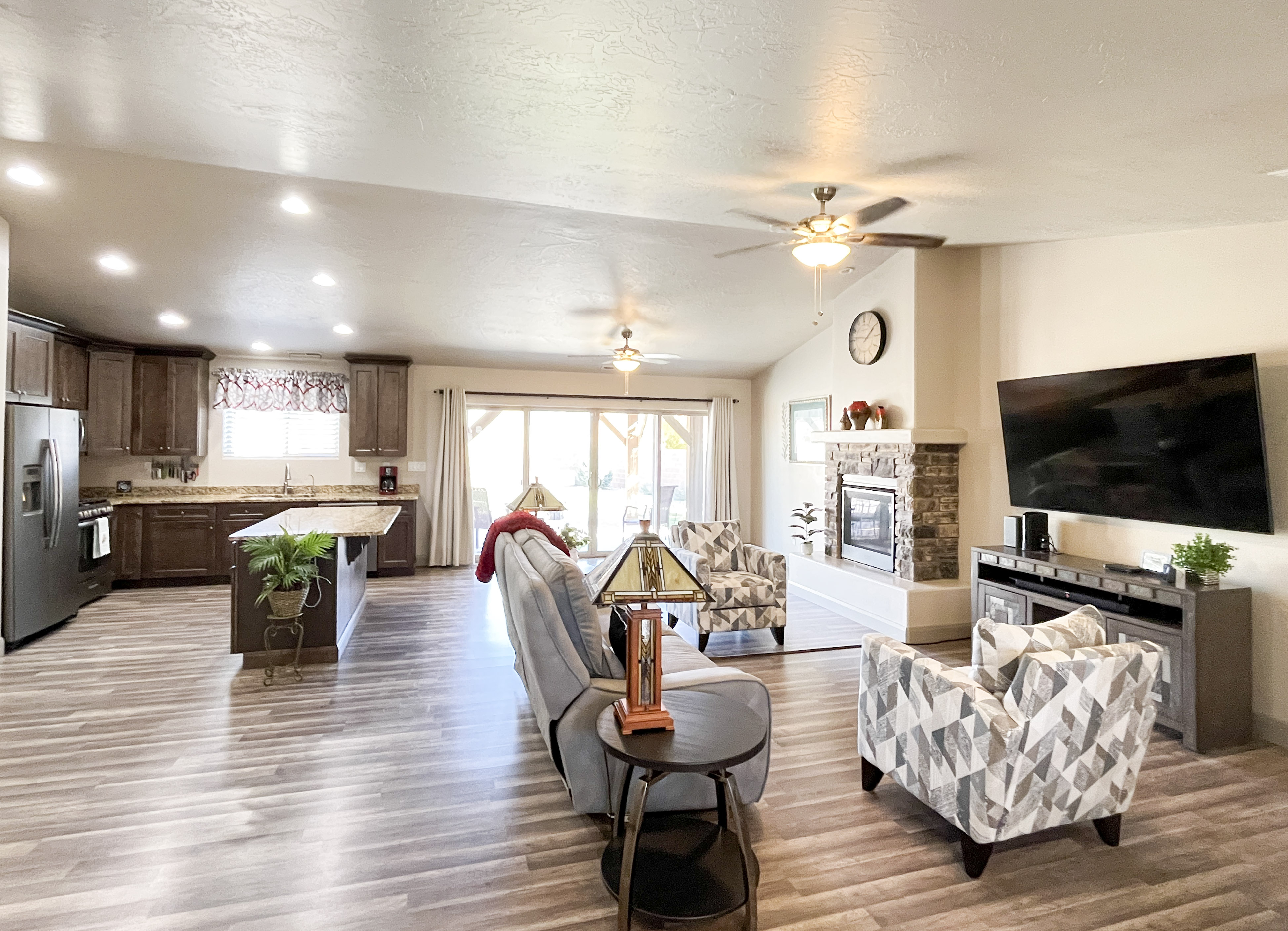 Cedar City, Utah, 84721, United States, 4 Bedrooms Bedrooms, ,2 BathroomsBathrooms,Residential,For Sale,1989558