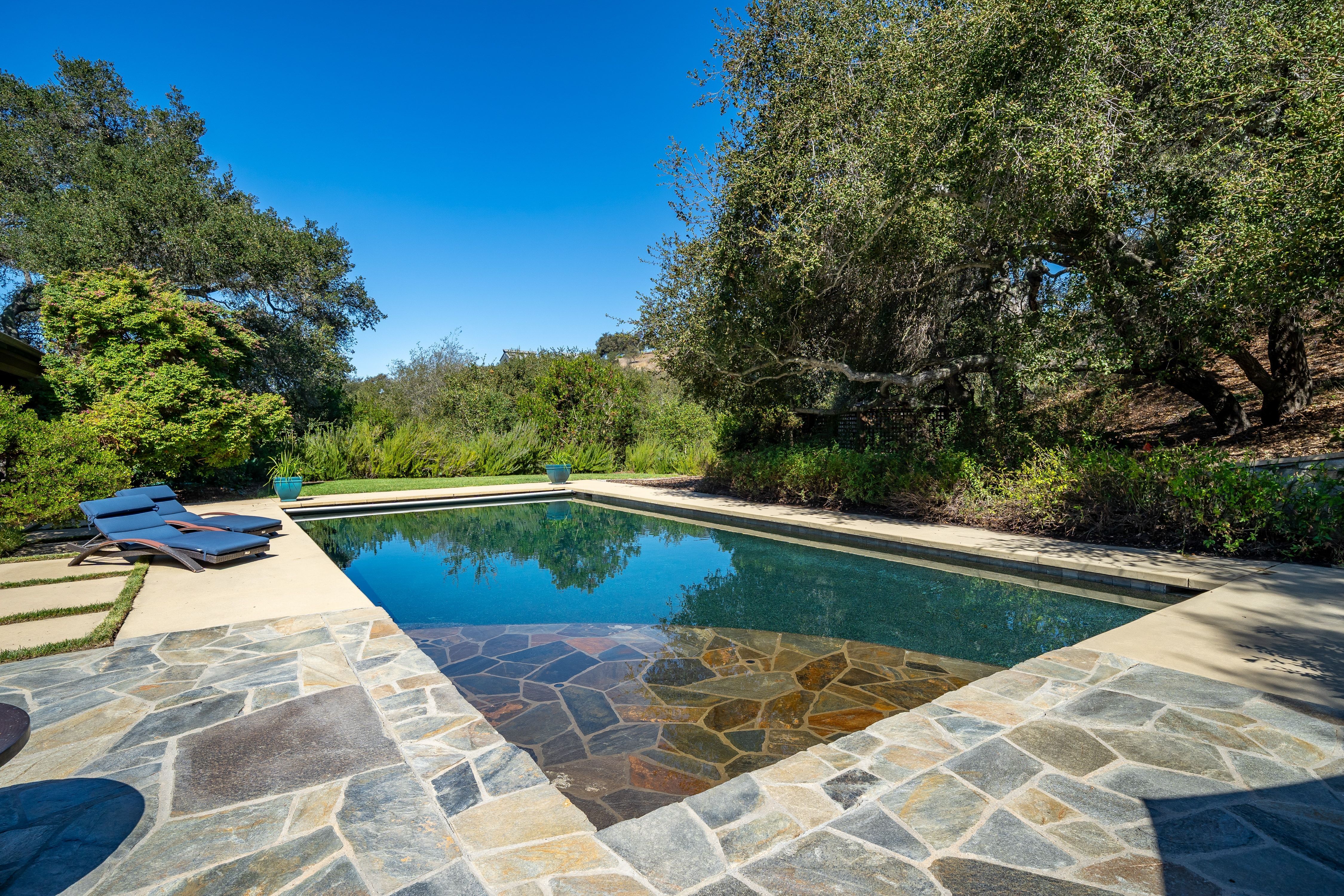  Timeless Craftsman Estate with Resort-Style Outdoor Living - 物件實景