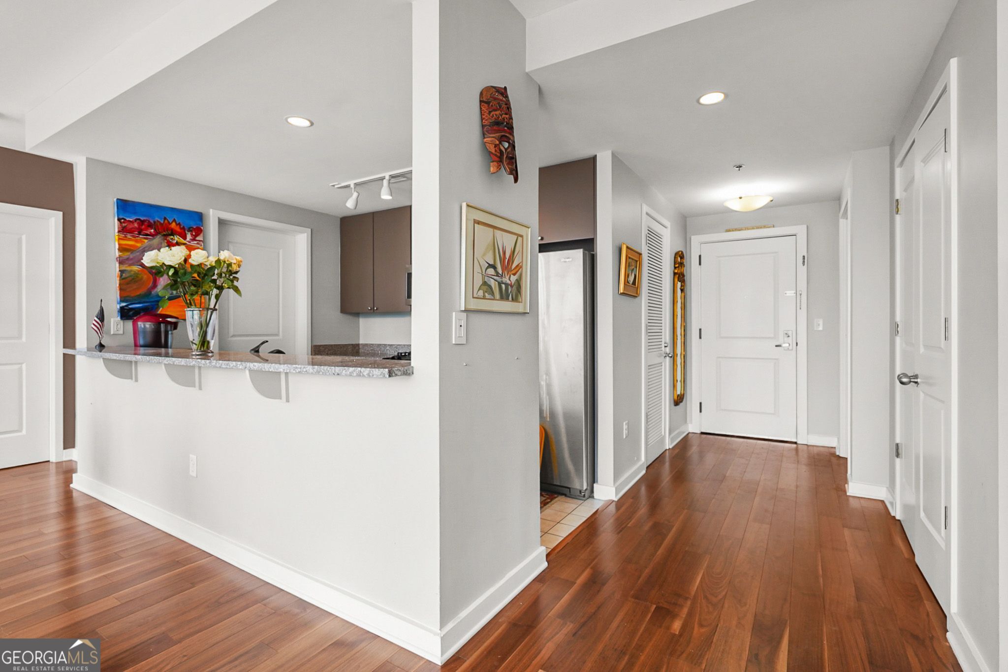 Atlanta, Georgia, 30326, United States, 2 Bedrooms Bedrooms, ,3 BathroomsBathrooms,Residential,For Sale,2001794