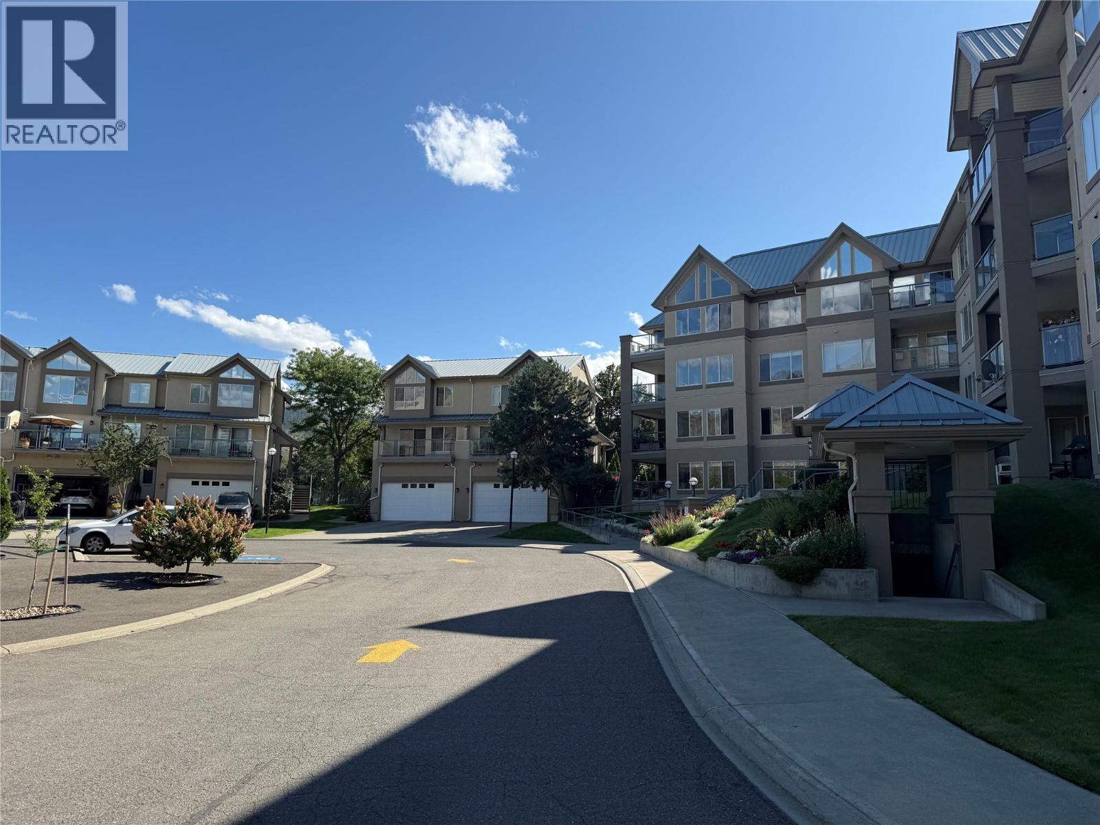 KAMLOOPS, British Columbia, V2C 1W9, CA, 3 Bedrooms Bedrooms, ,2 BathroomsBathrooms,Residential,For Sale,1949054