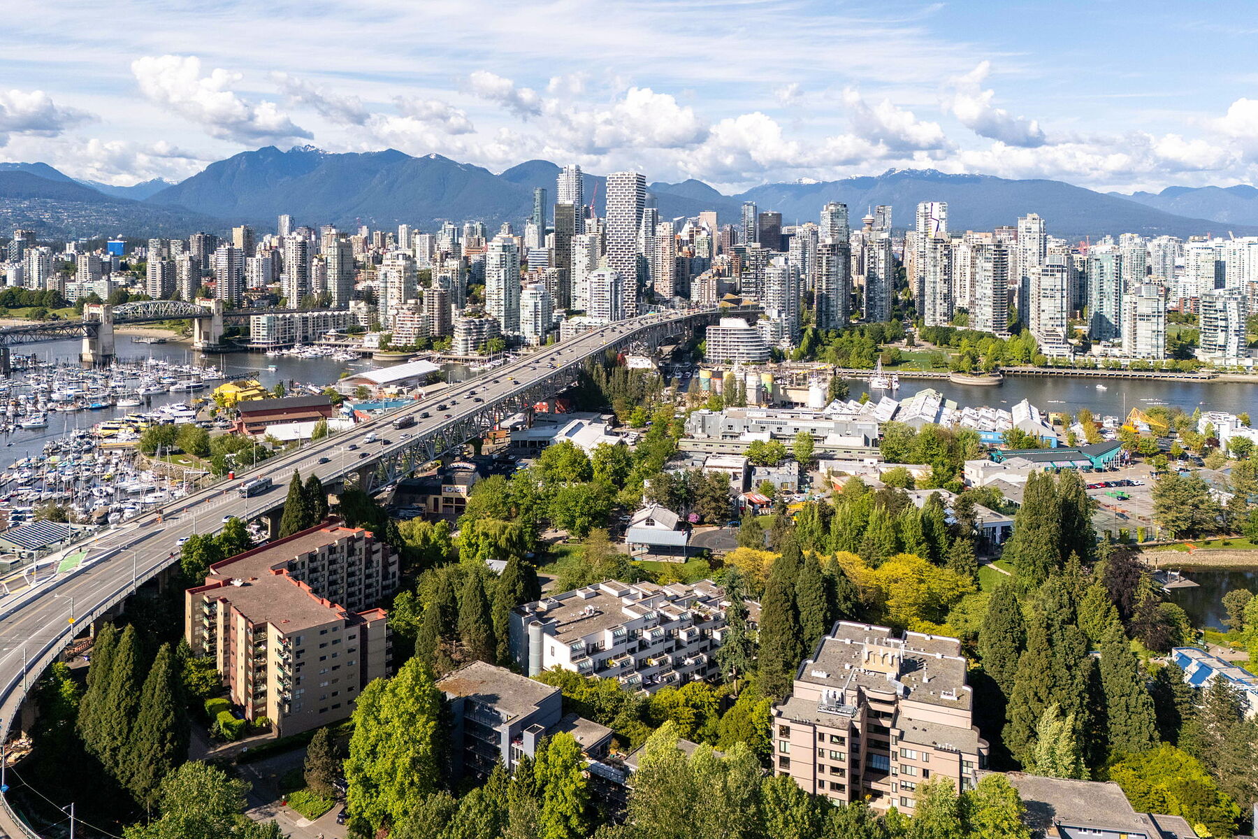 False Creek Seawall Townhouse - 物件實景