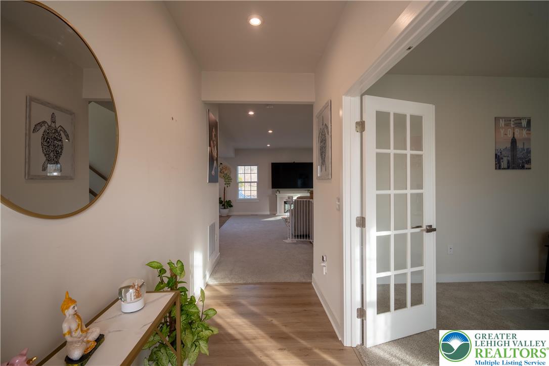 North Catasauqua Bor, Pennsylvania, 18032, United States, 4 Bedrooms Bedrooms, ,4 BathroomsBathrooms,Residential,For Sale,2001673