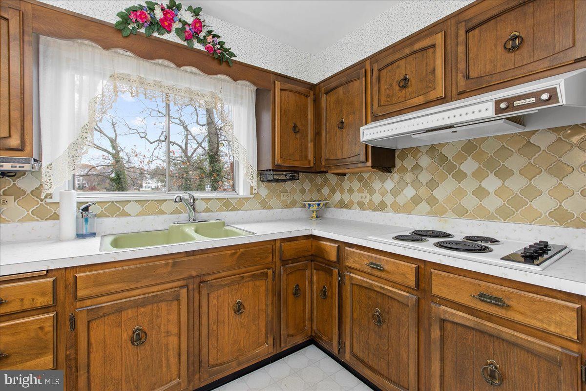 424 ALAMEDA PARKWAY, ARNOLD, Maryland, 21012, United States, 3 Bedrooms Bedrooms, ,2 BathroomsBathrooms,Residential,For Sale,424 ALAMEDA PARKWAY,1411957