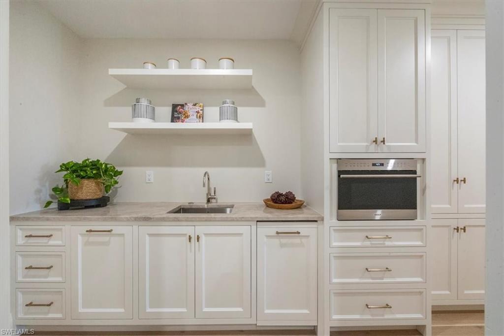 Naples, Florida, 34102, United States, 4 Bedrooms Bedrooms, ,5 BathroomsBathrooms,Residential,For Sale,1995804